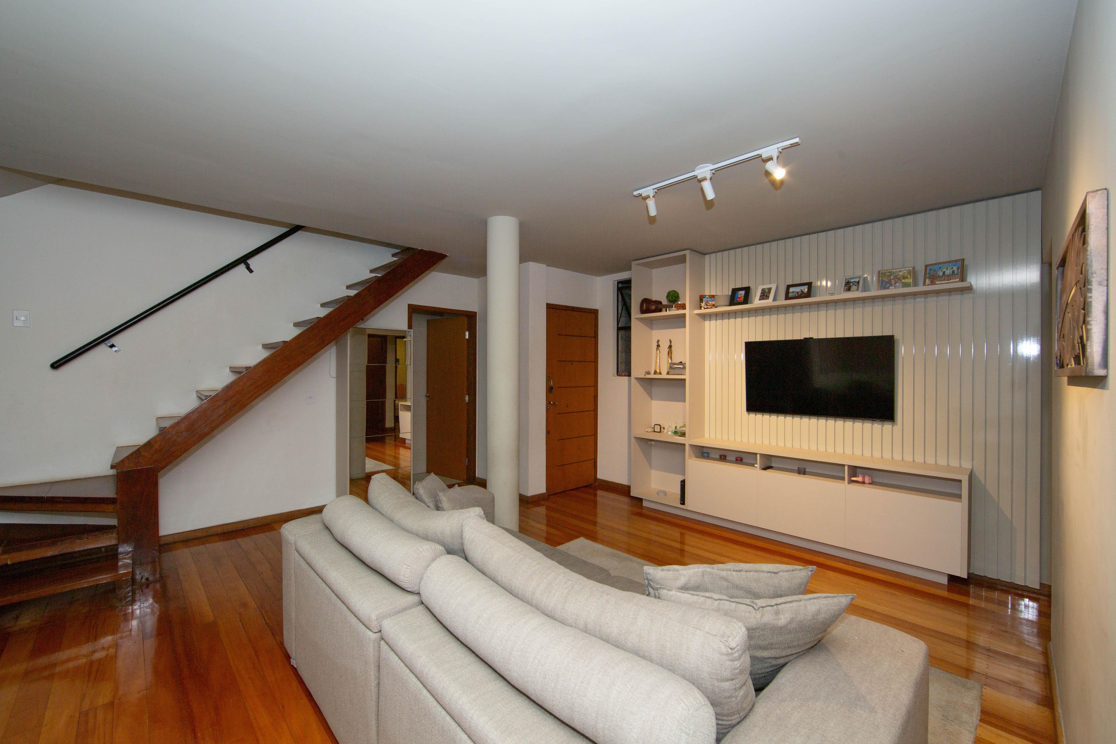 Apartamento com 4 quartos — Estoril, Belo Horizonte