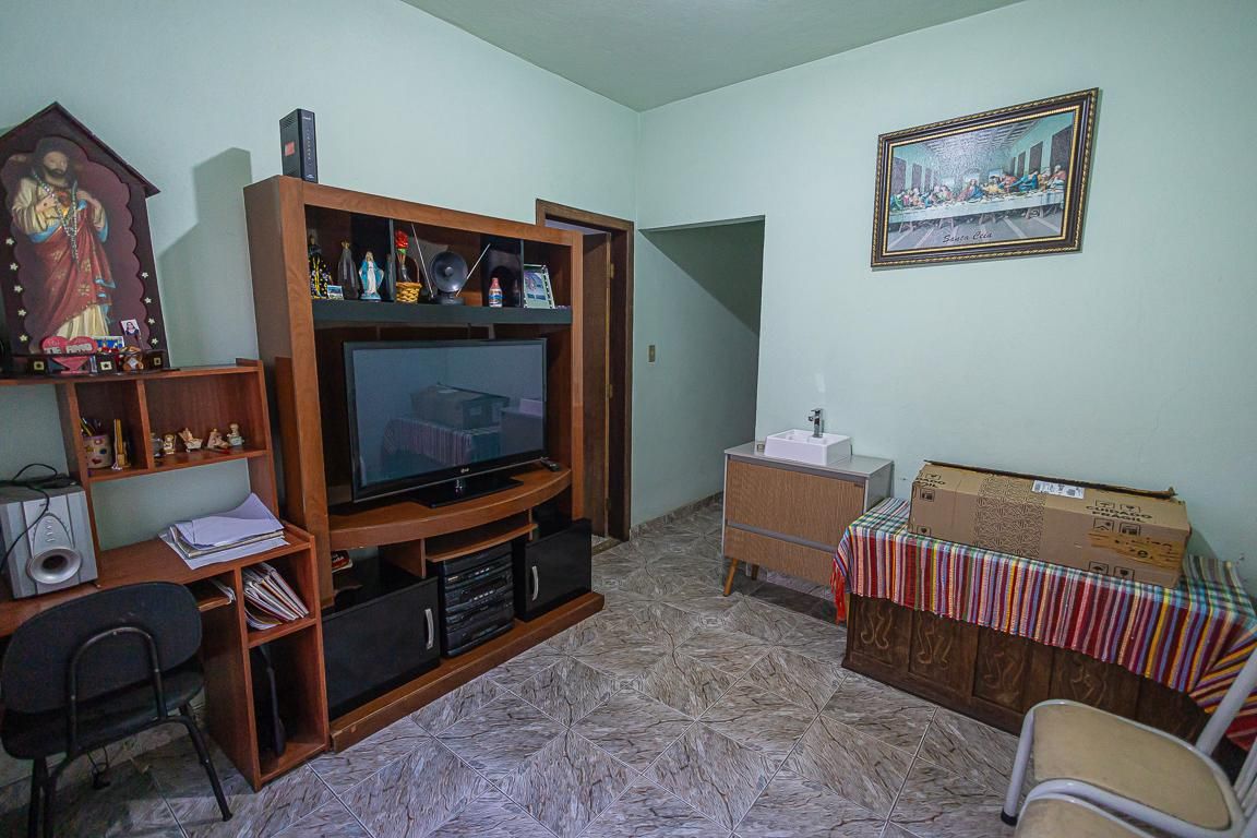 Casa com 3 quartos — São João Batista, Belo Horizonte