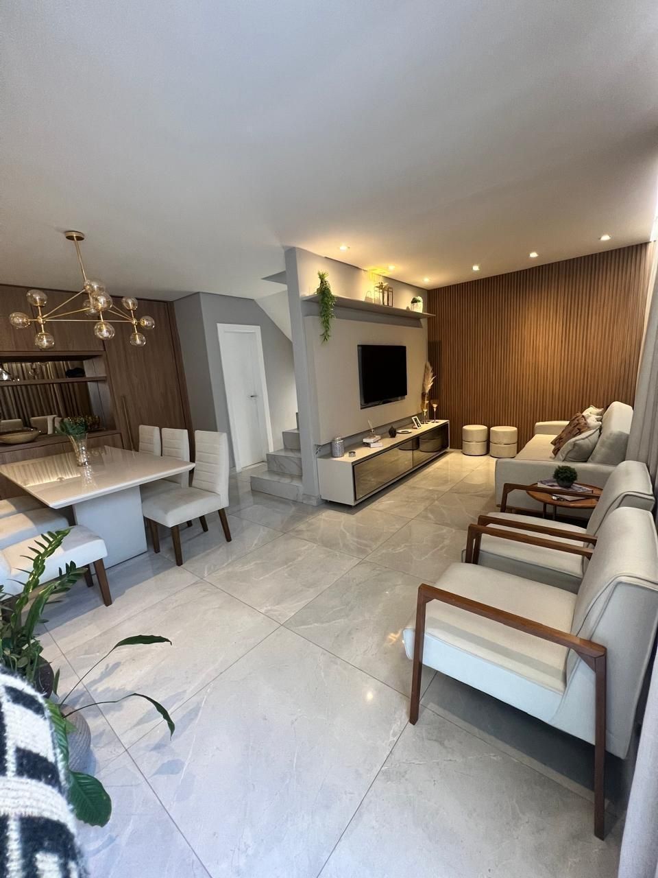 Casa com 3 quartos — Heliópolis, Belo Horizonte