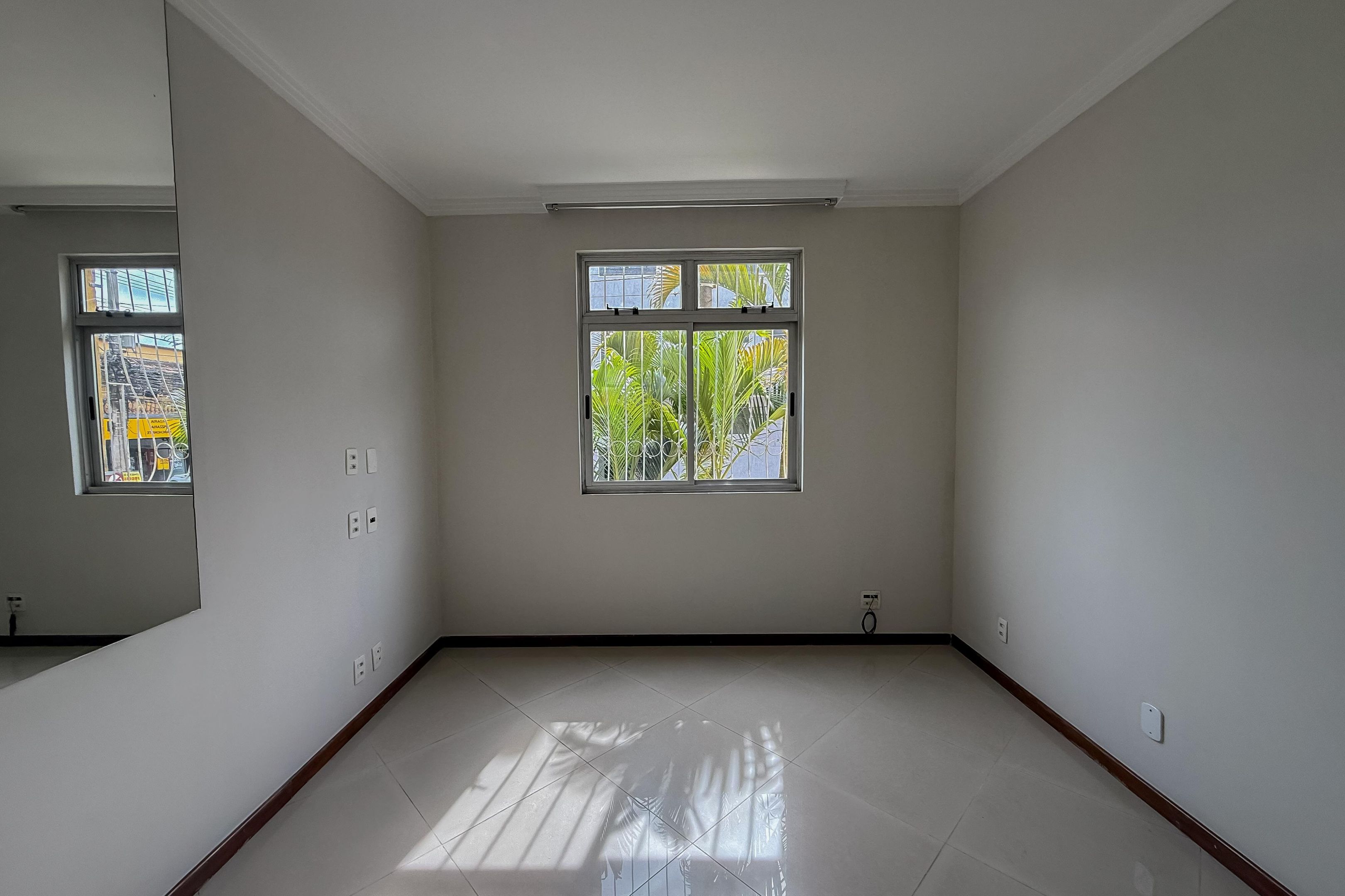 Apartamento com 2 quartos — Alto Caiçaras, Belo Horizonte