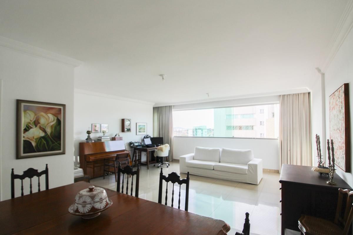 Apartamento com 4 quartos — Pampulha, Belo Horizonte