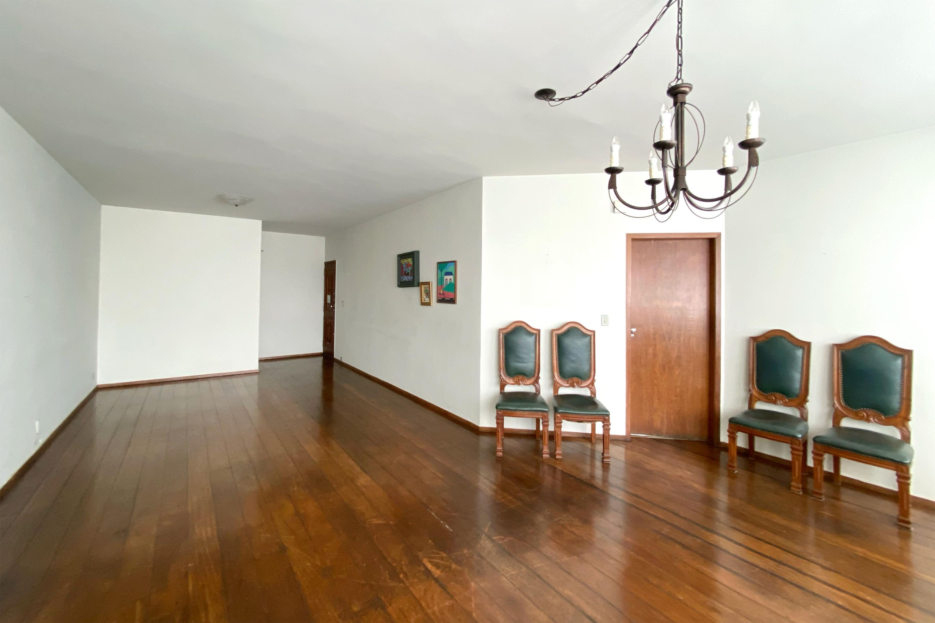 Apartamento com 4 quartos — Sion, Belo Horizonte