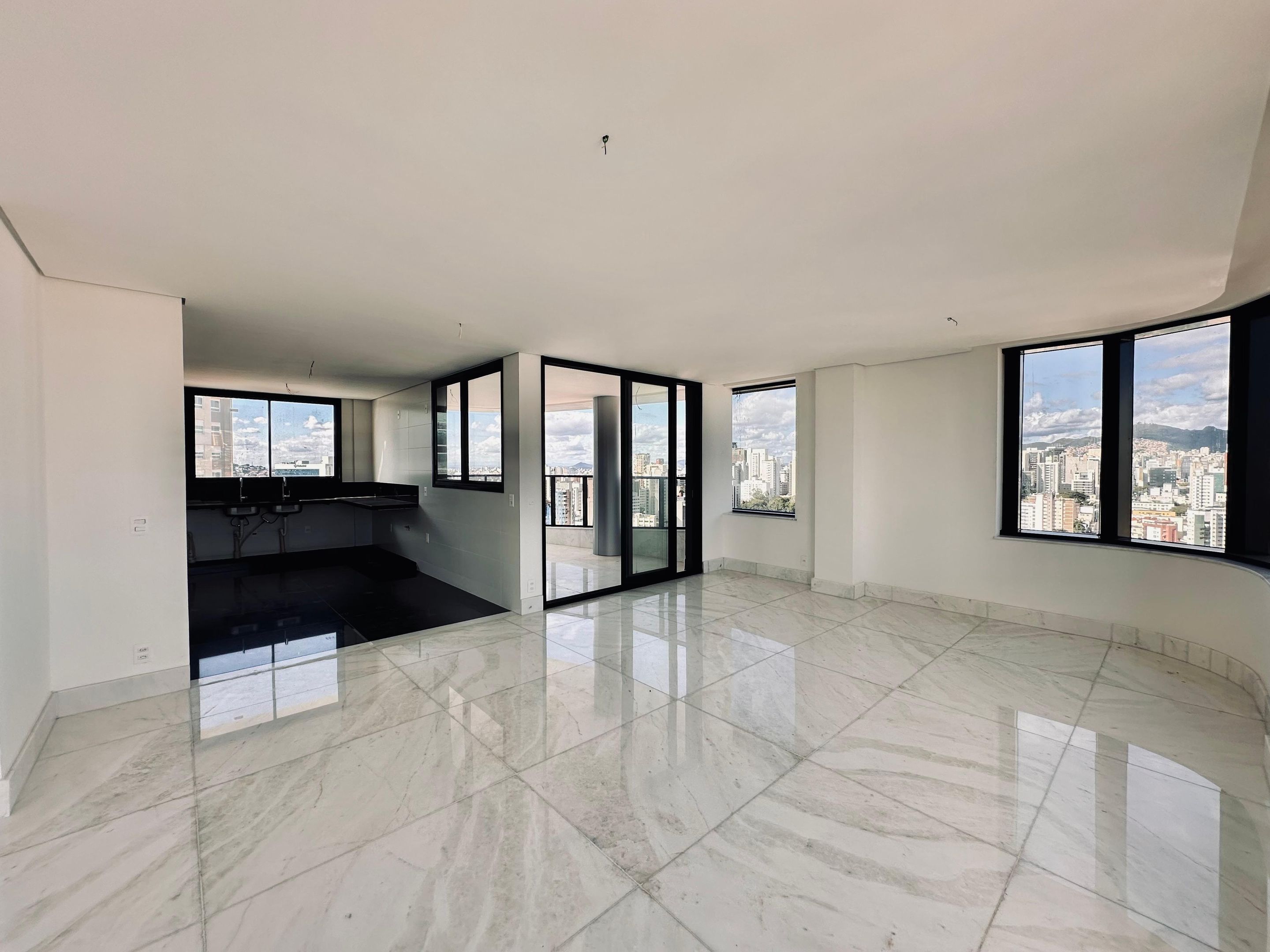 Apartamento com 4 quartos — Gutierrez, Belo Horizonte