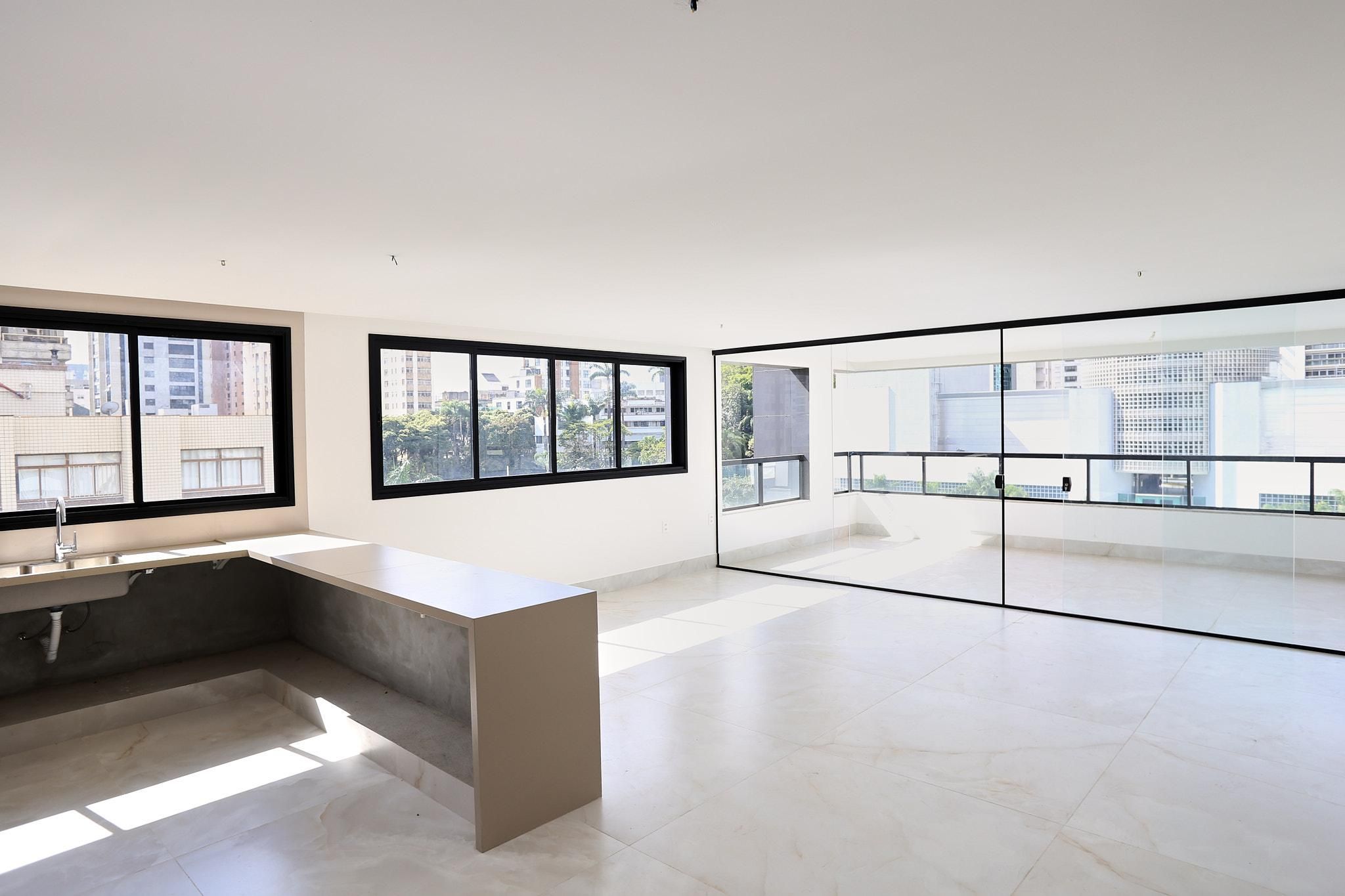 Apartamento com 4 quartos — LOURDES, Belo Horizonte