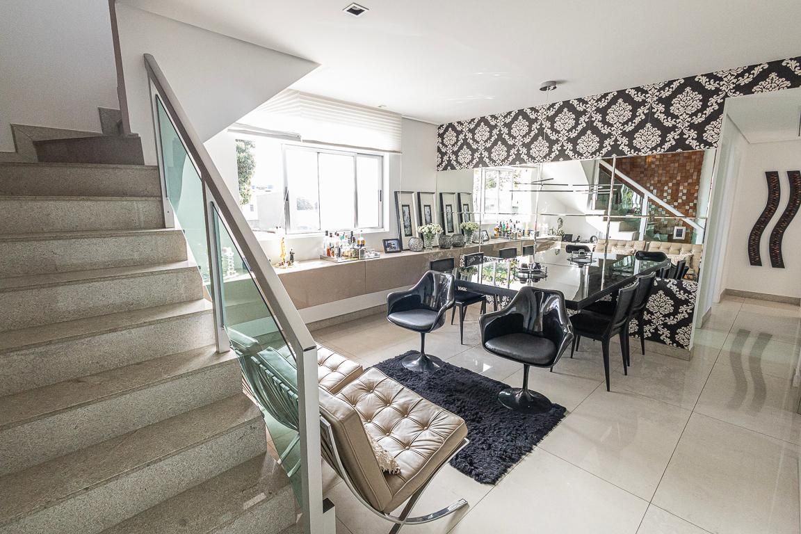 Apartamento com 3 quartos — Indaiá, Belo Horizonte