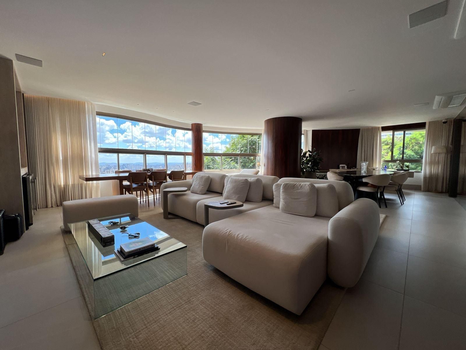 Apartamento com 4 quartos — Santa Lúcia, Belo Horizonte