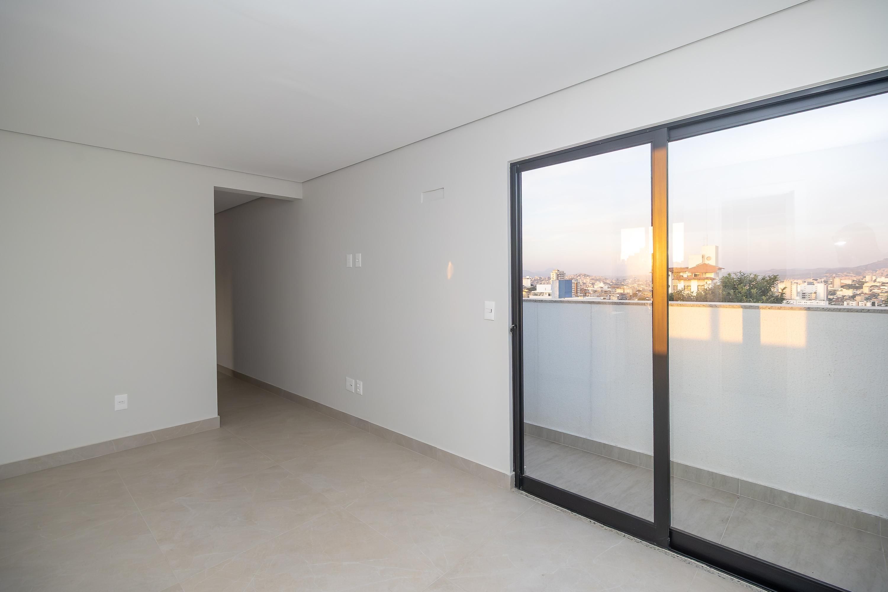 Apartamento com 2 quartos — Sagrada Família, Belo Horizonte