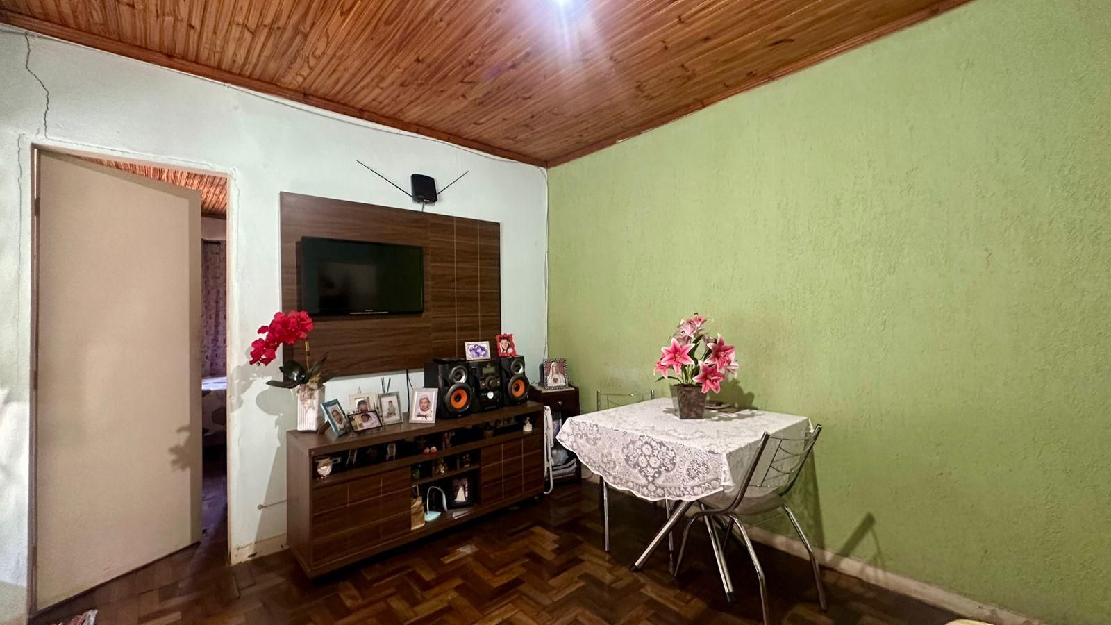 Casa com 2 quartos — Caiçaras, Belo Horizonte