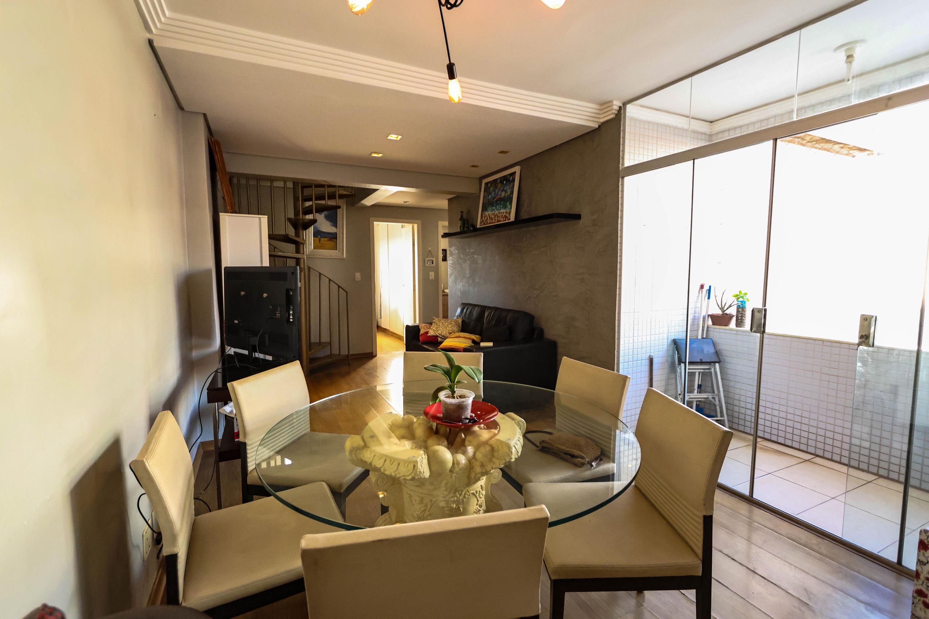 Apartamento com 3 quartos — Nova Granada, Belo Horizonte