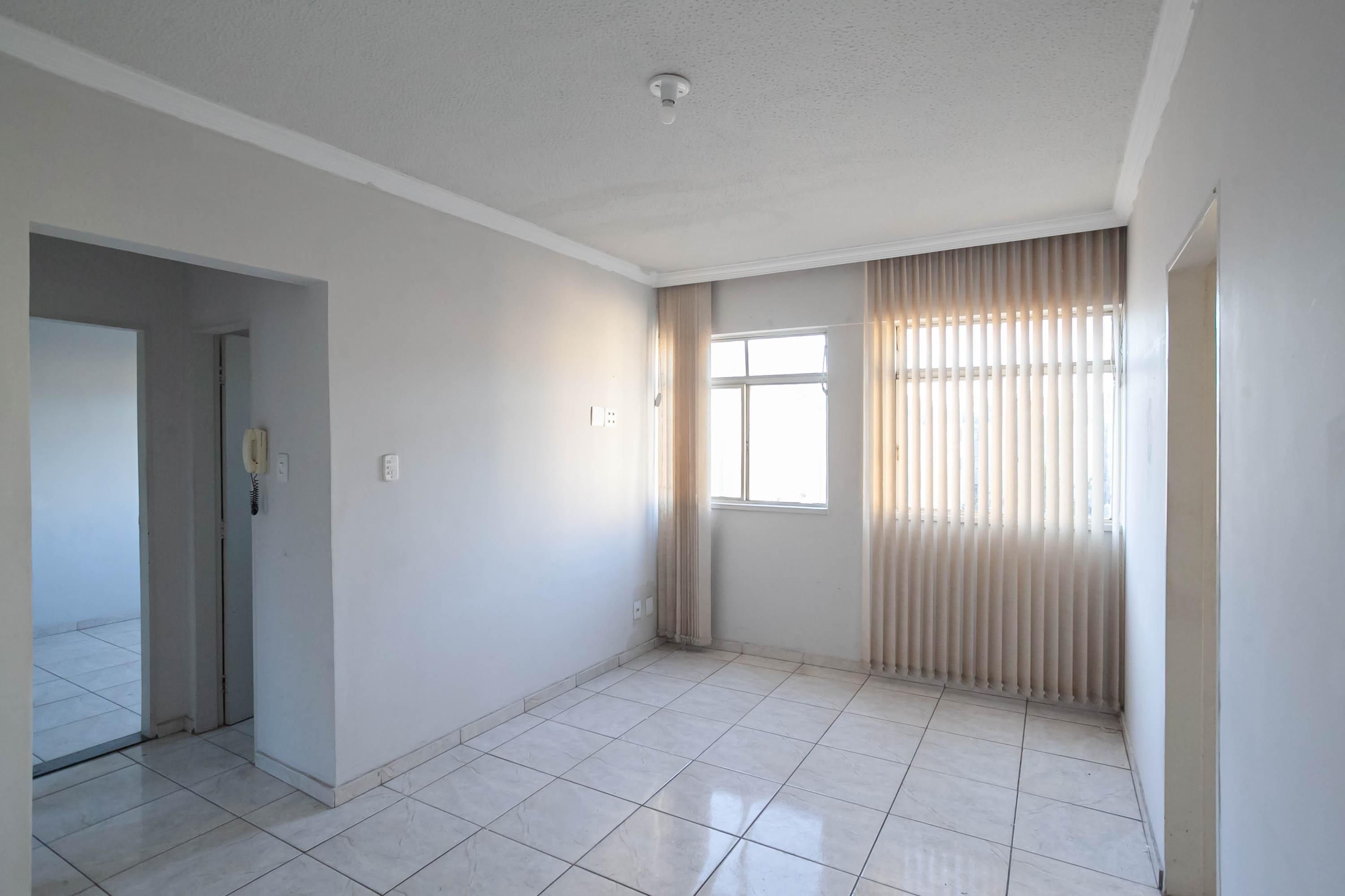 Apartamento com 2 quartos — Santa Terezinha, Belo Horizonte
