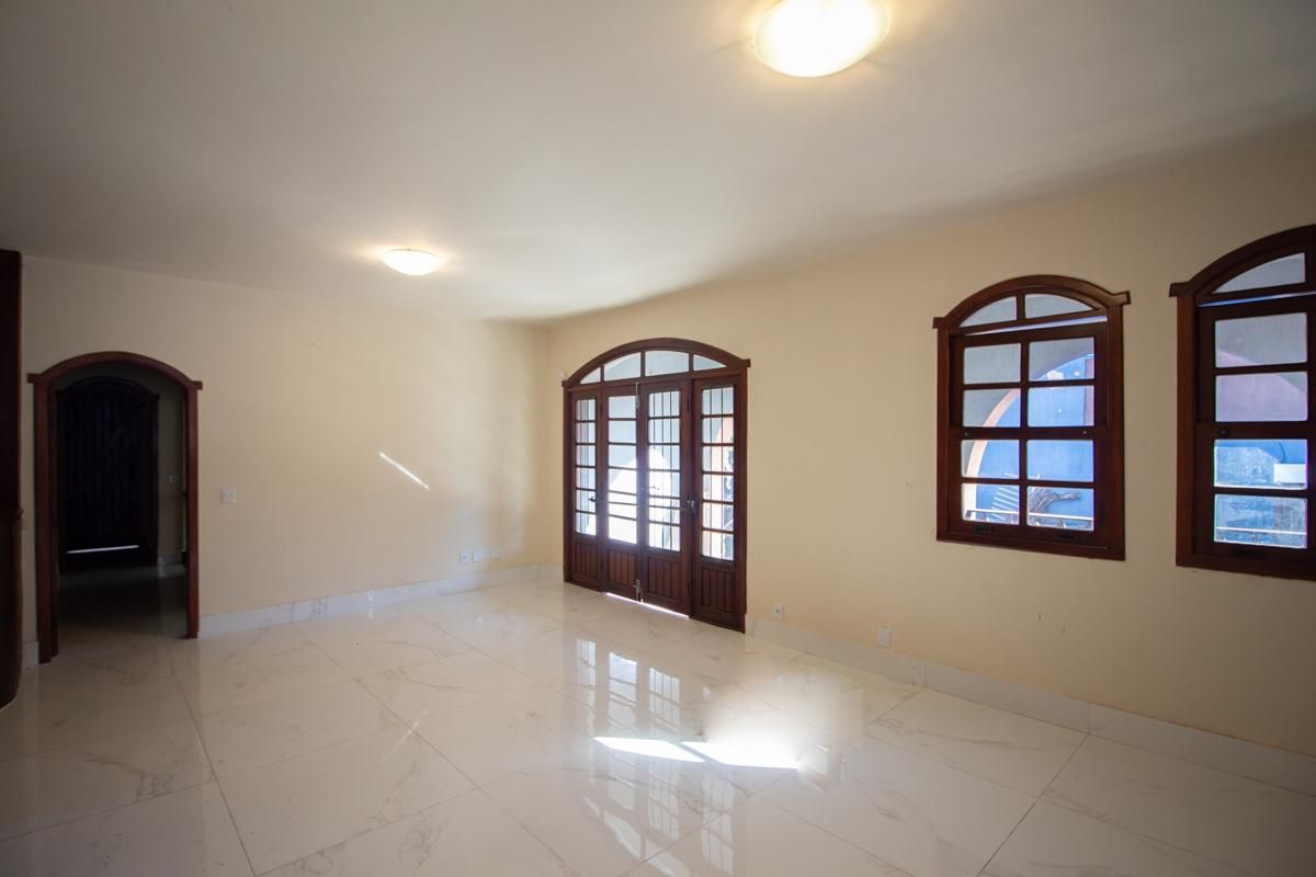 Casa com 6 quartos — Ouro Preto, Belo Horizonte