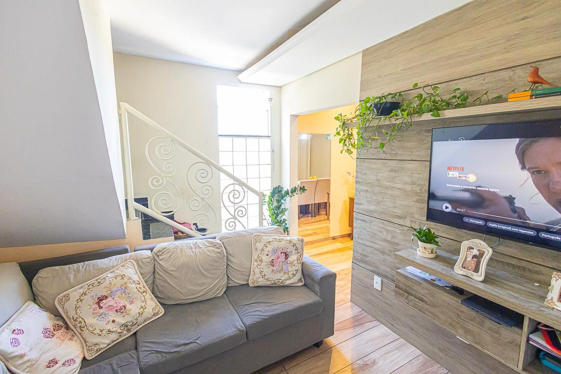 Casa com 3 quartos — Jardim Guanabara, Belo Horizonte