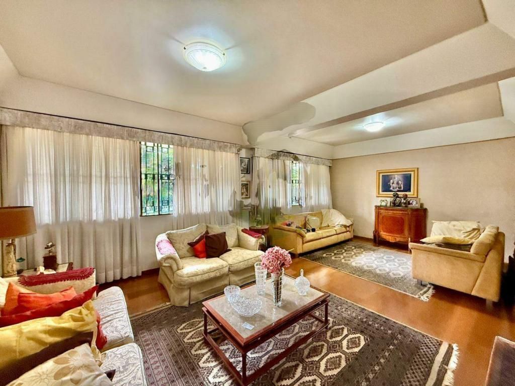 Casa com 4 quartos — São Bento, Belo Horizonte