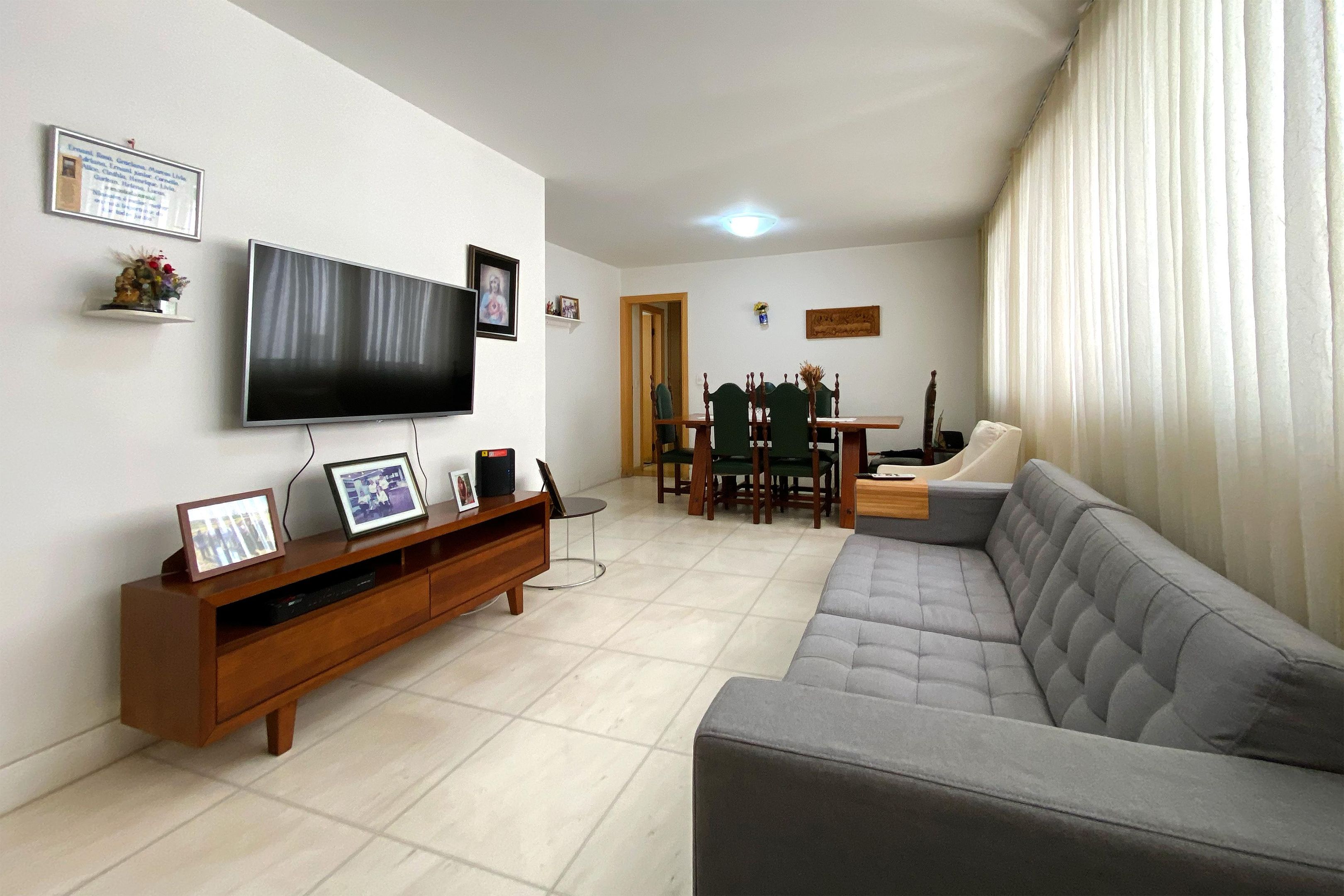 Apartamento com 3 quartos — Funcionários, Belo Horizonte