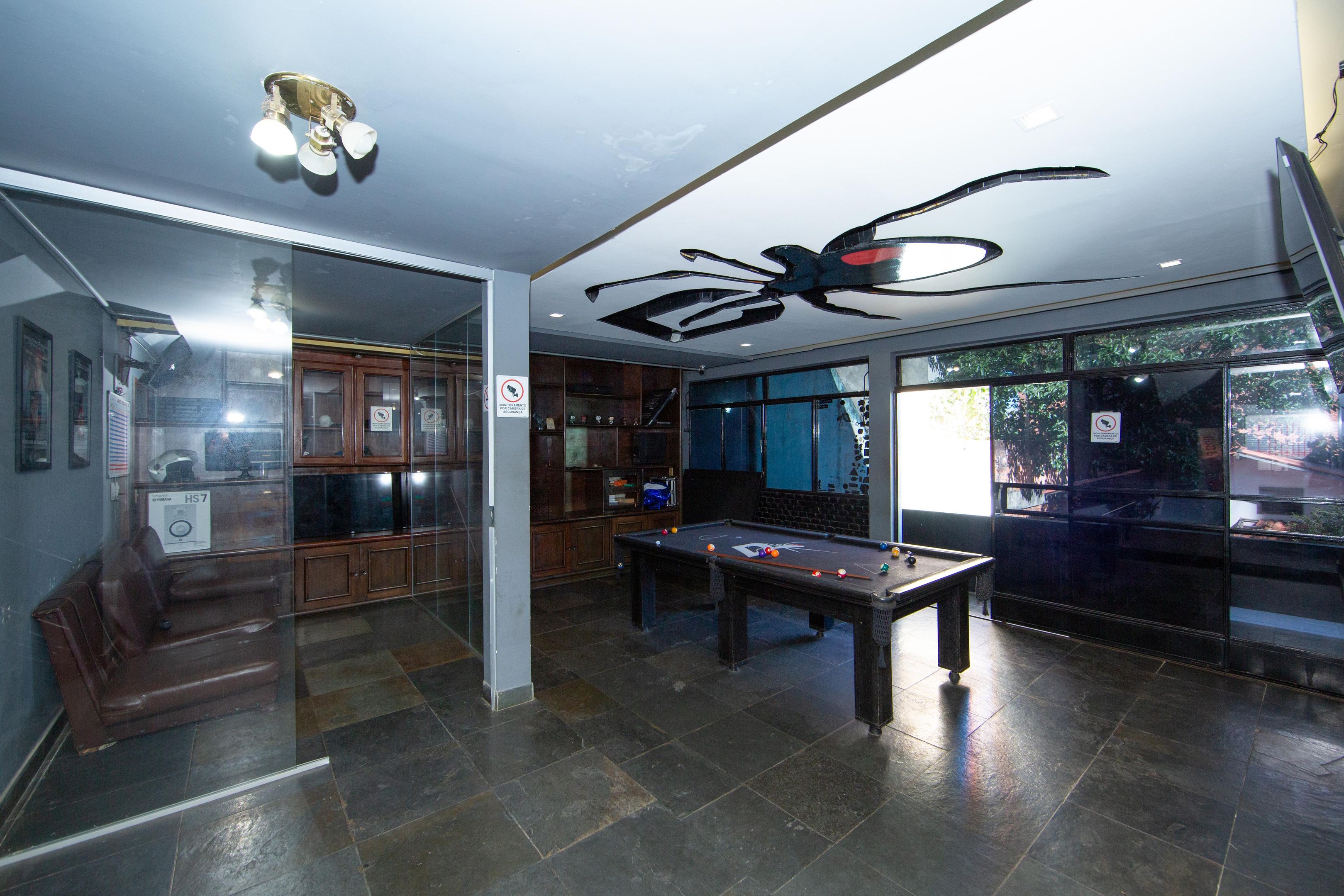 Casa com 4 quartos — Serra, Belo Horizonte
