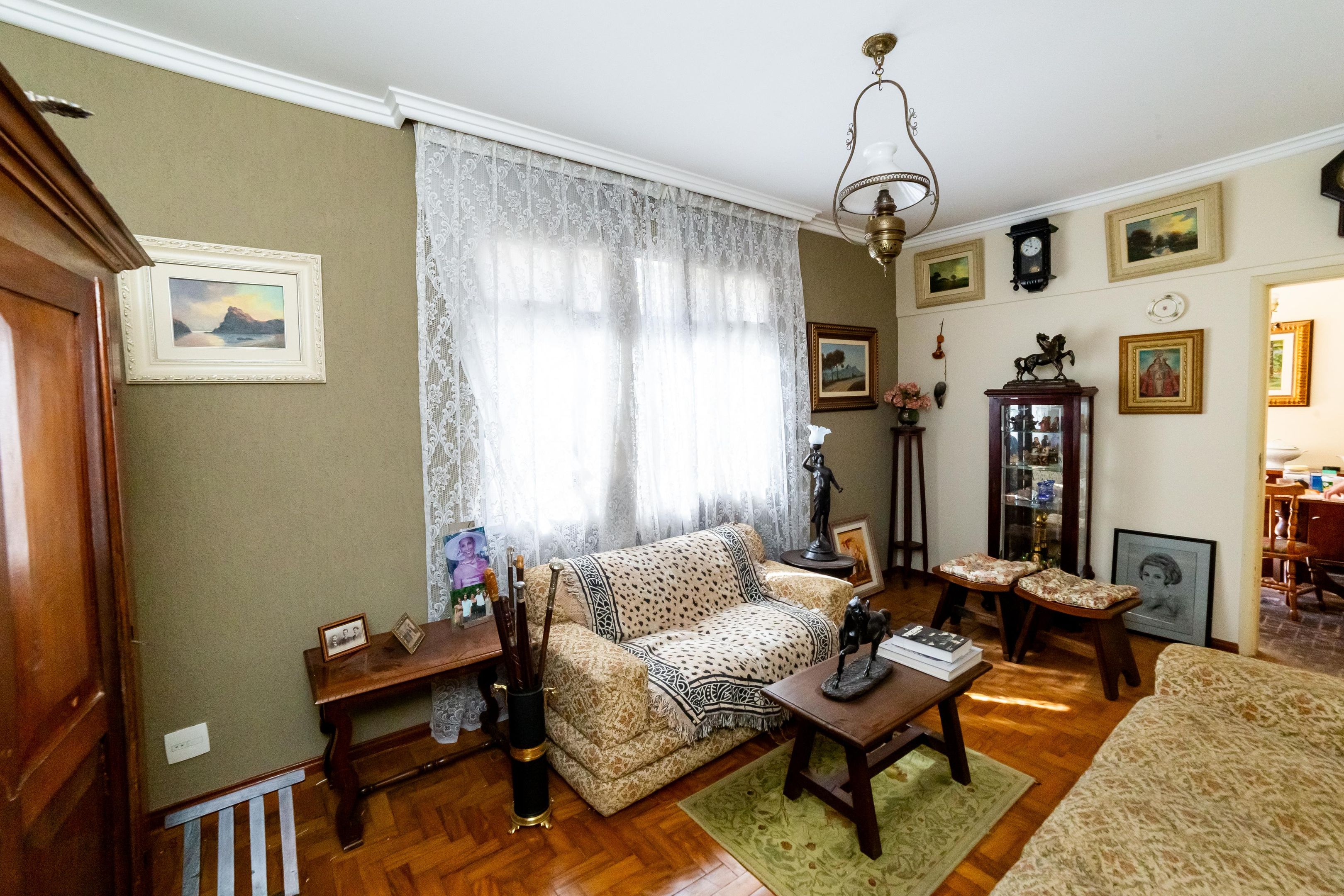 Apartamento com 3 quartos — Santo Antônio, Belo Horizonte