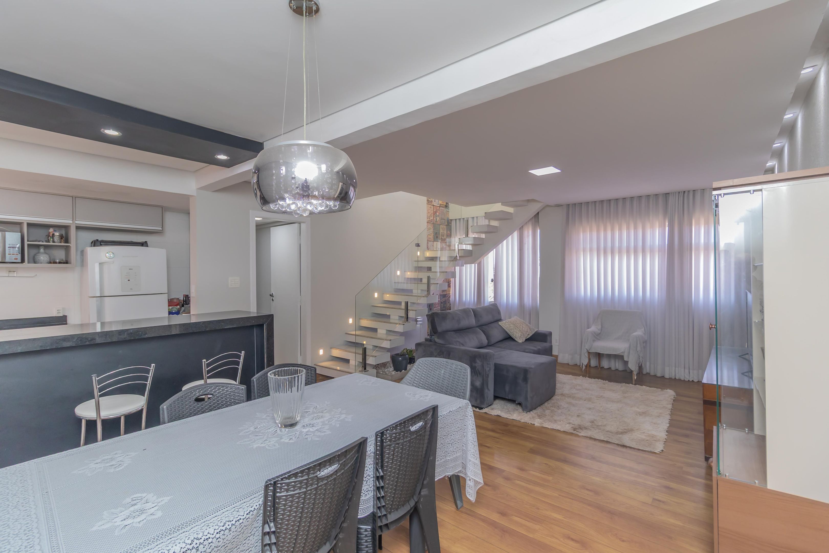 Apartamento com 4 quartos — Santa Rosa, Belo Horizonte