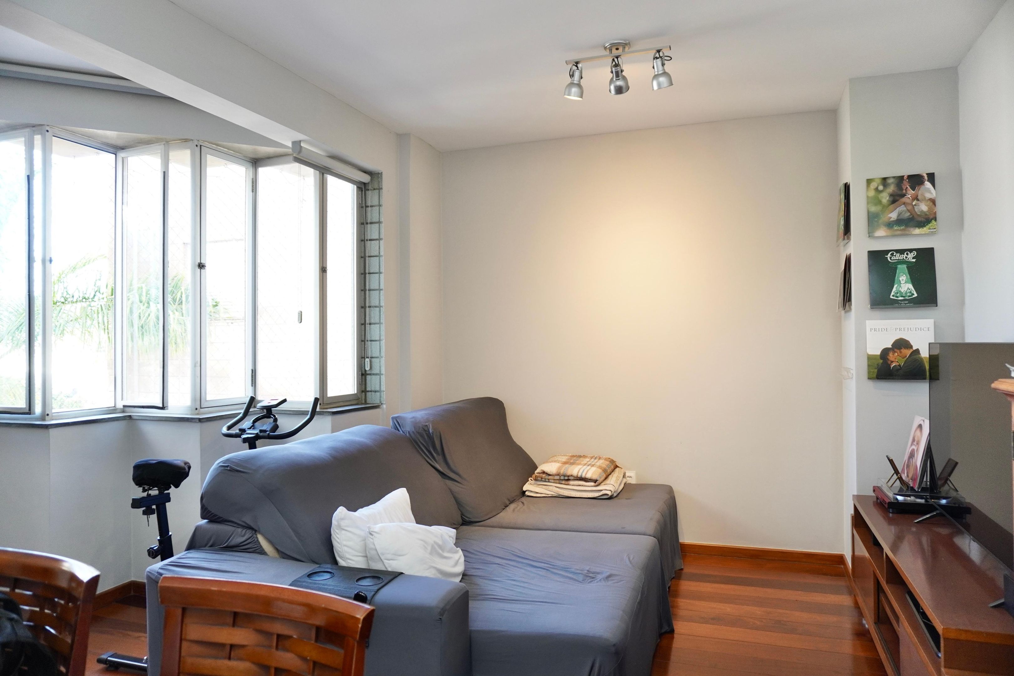 Apartamento com 3 quartos — Santo Antônio, Belo Horizonte
