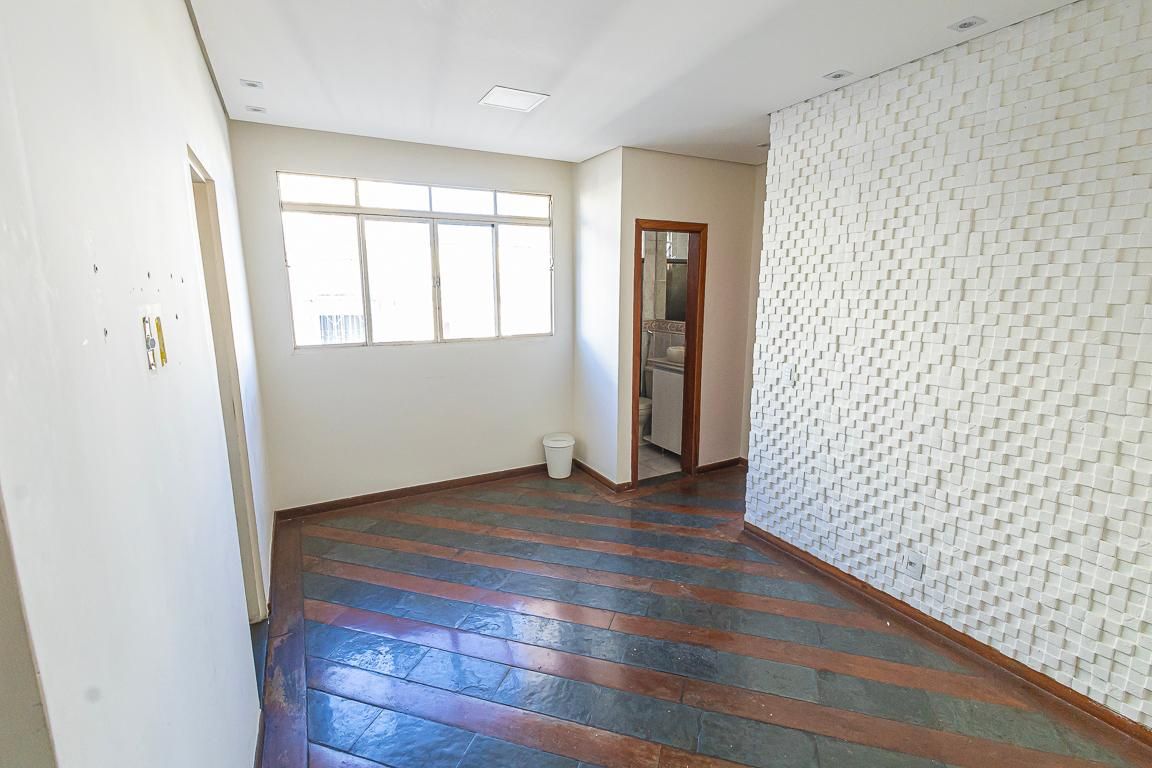 Apartamento com 2 quartos — São João Batista, Belo Horizonte
