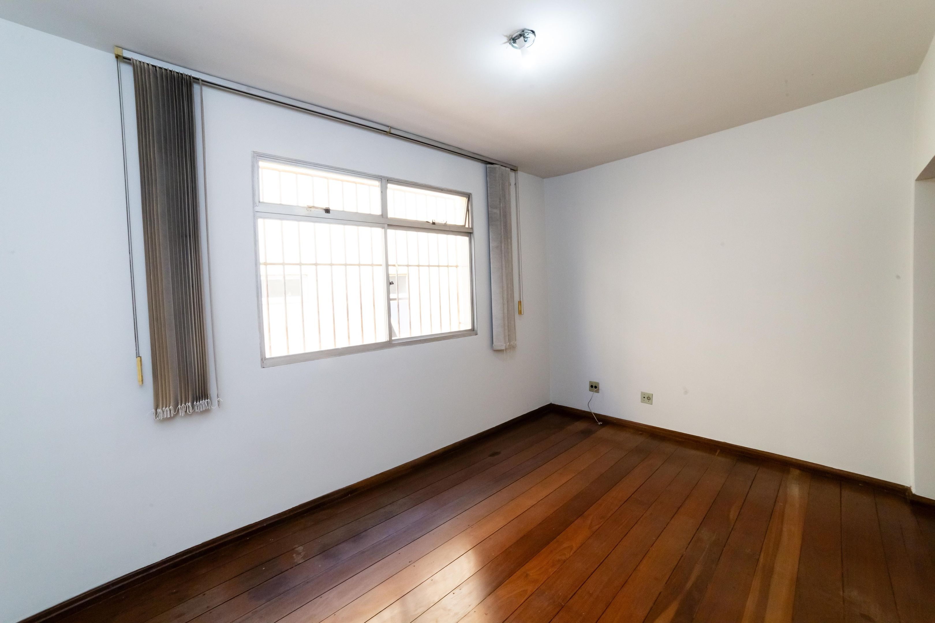 Apartamento com 3 quartos — Cidade Nova, Belo Horizonte