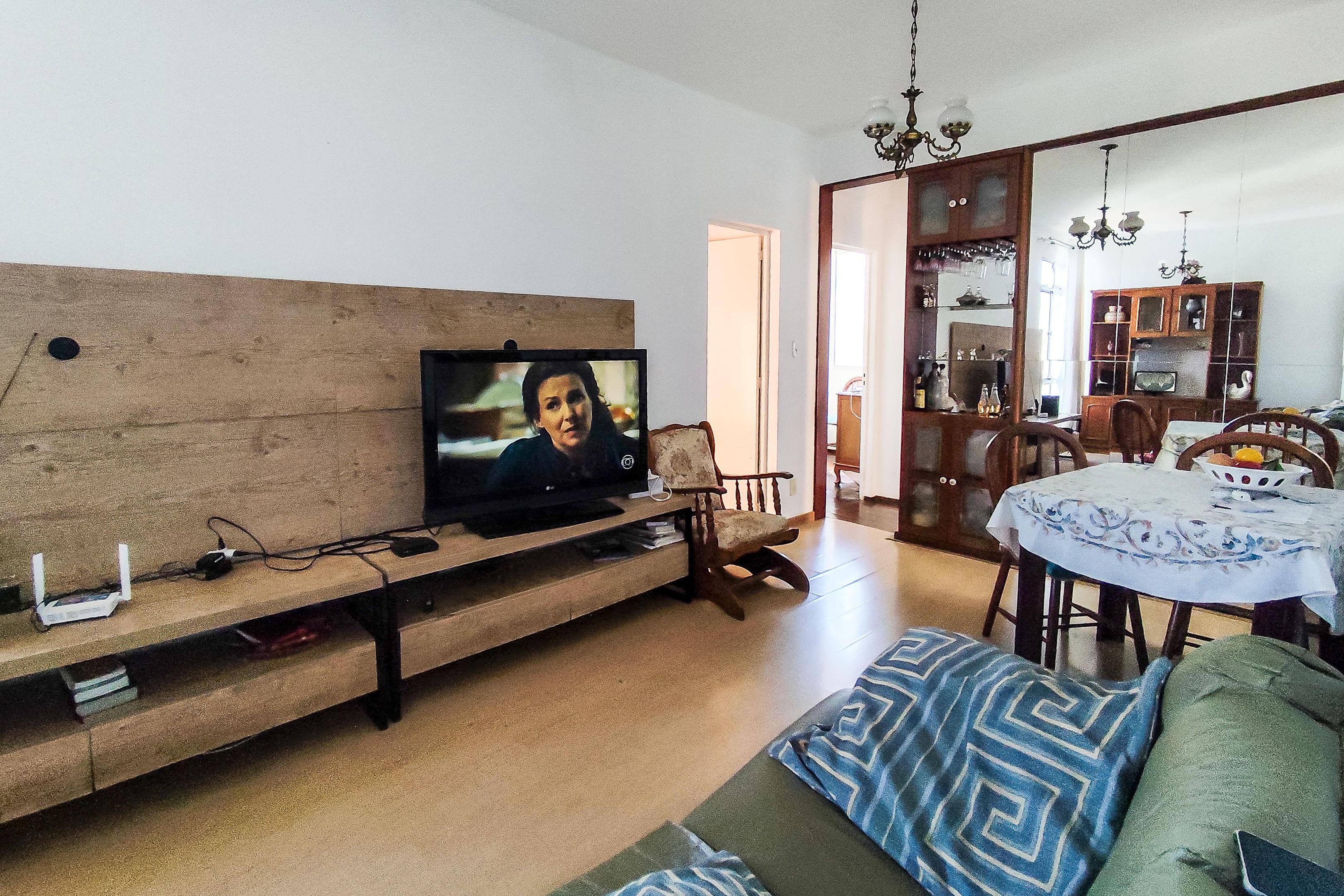 Apartamento com 3 quartos — Sagrada Família, Belo Horizonte