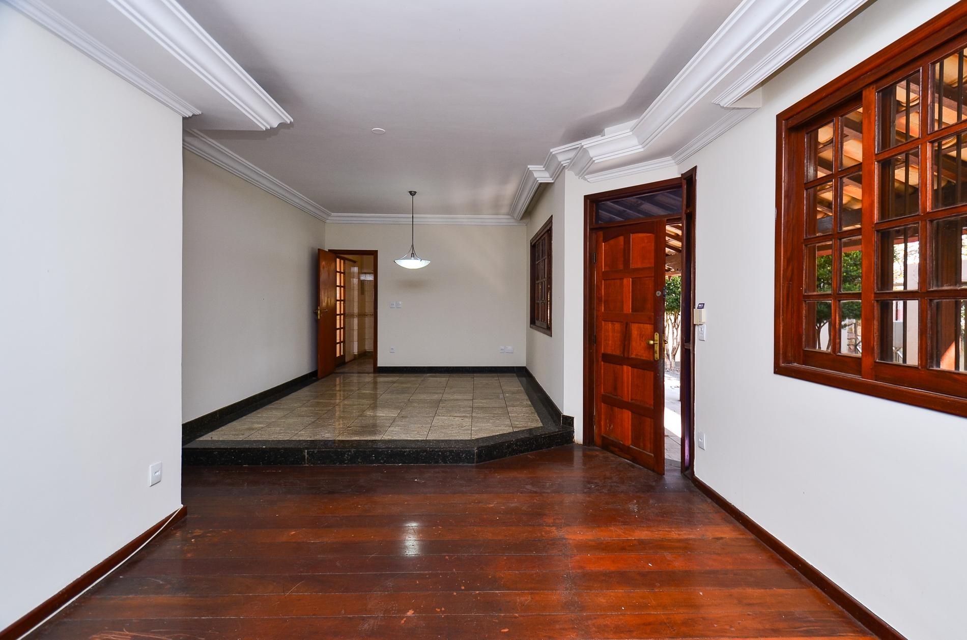 Casa com 3 quartos — Fernão Dias, Belo Horizonte