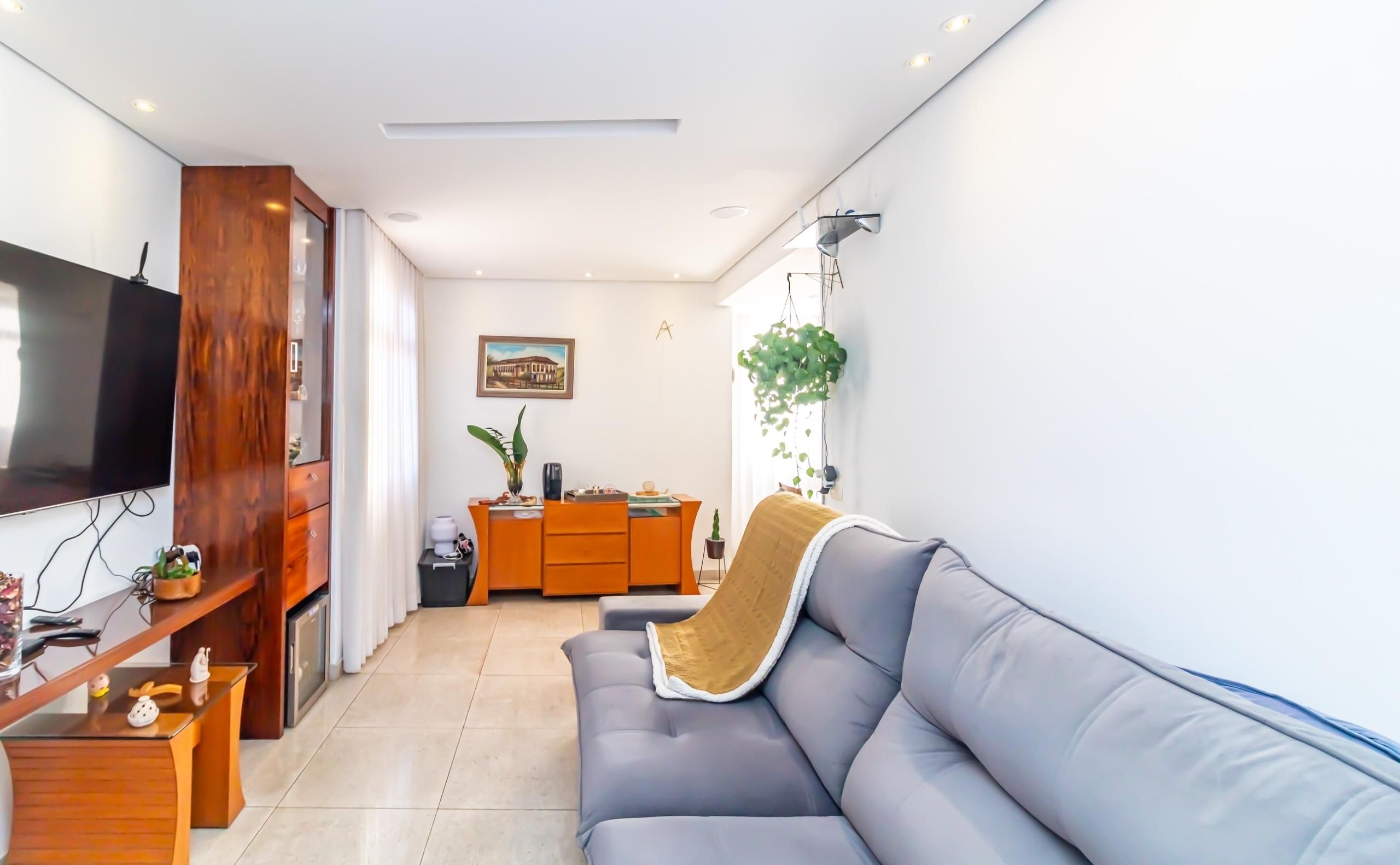 Apartamento com 3 quartos — Sagrada Família, Belo Horizonte
