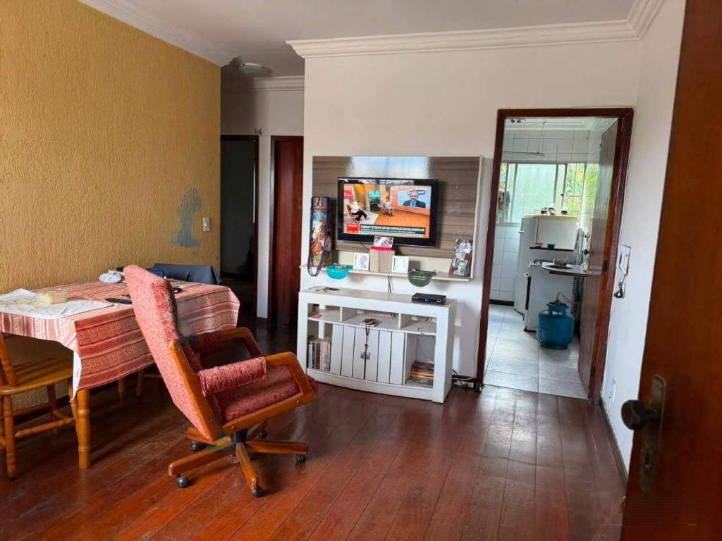 Apartamento com 2 quartos — Nova Gameleira, Belo Horizonte