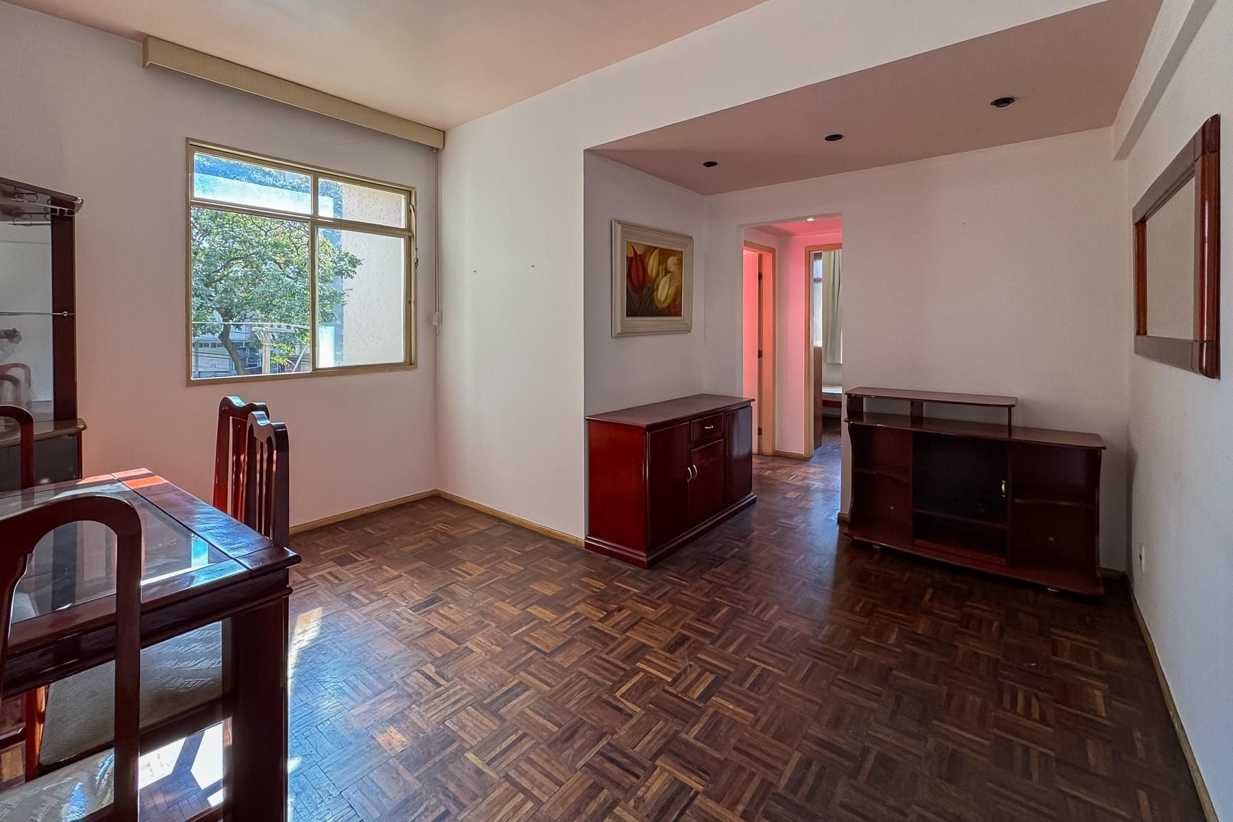 Apartamento com 2 quartos — Santa Efigênia, Belo Horizonte