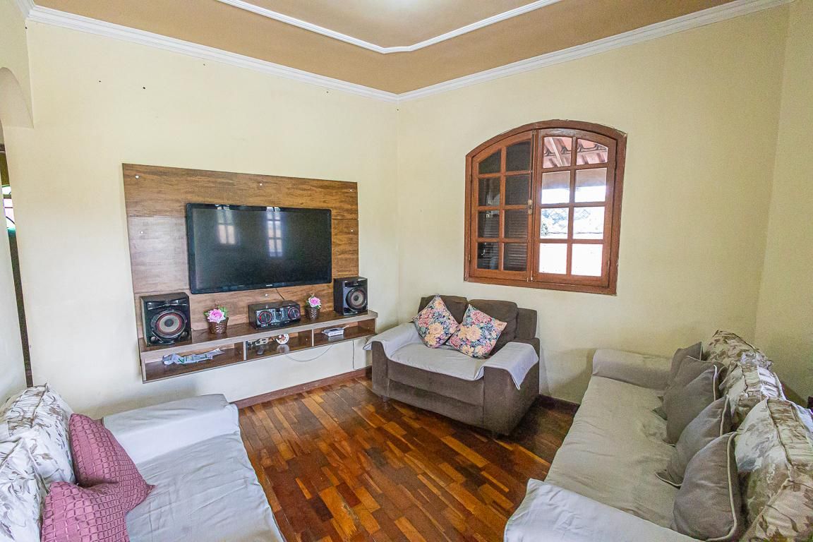 Casa com 2 quartos — Rio Branco, Belo Horizonte