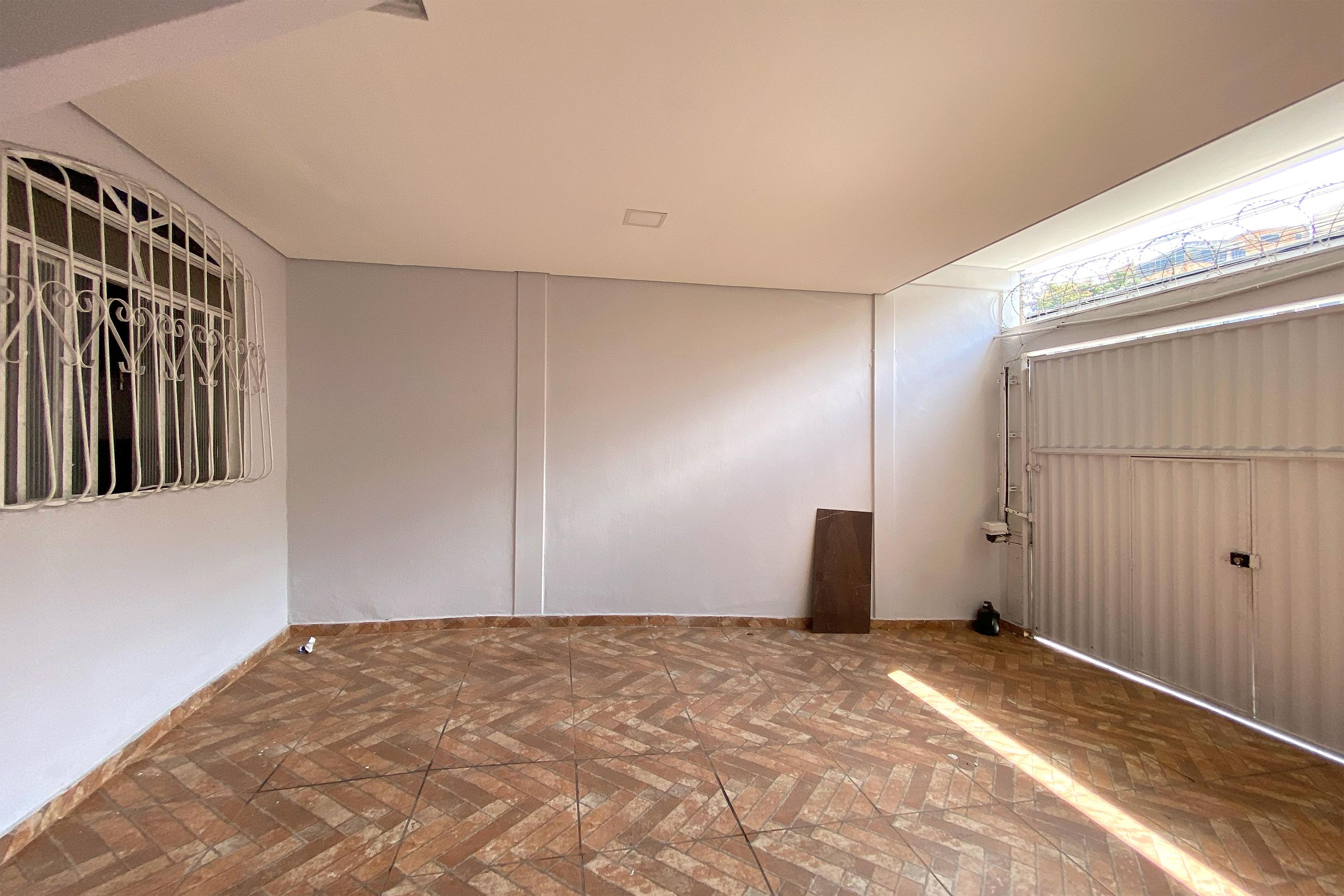 Casa com 3 quartos — Glória, Belo Horizonte