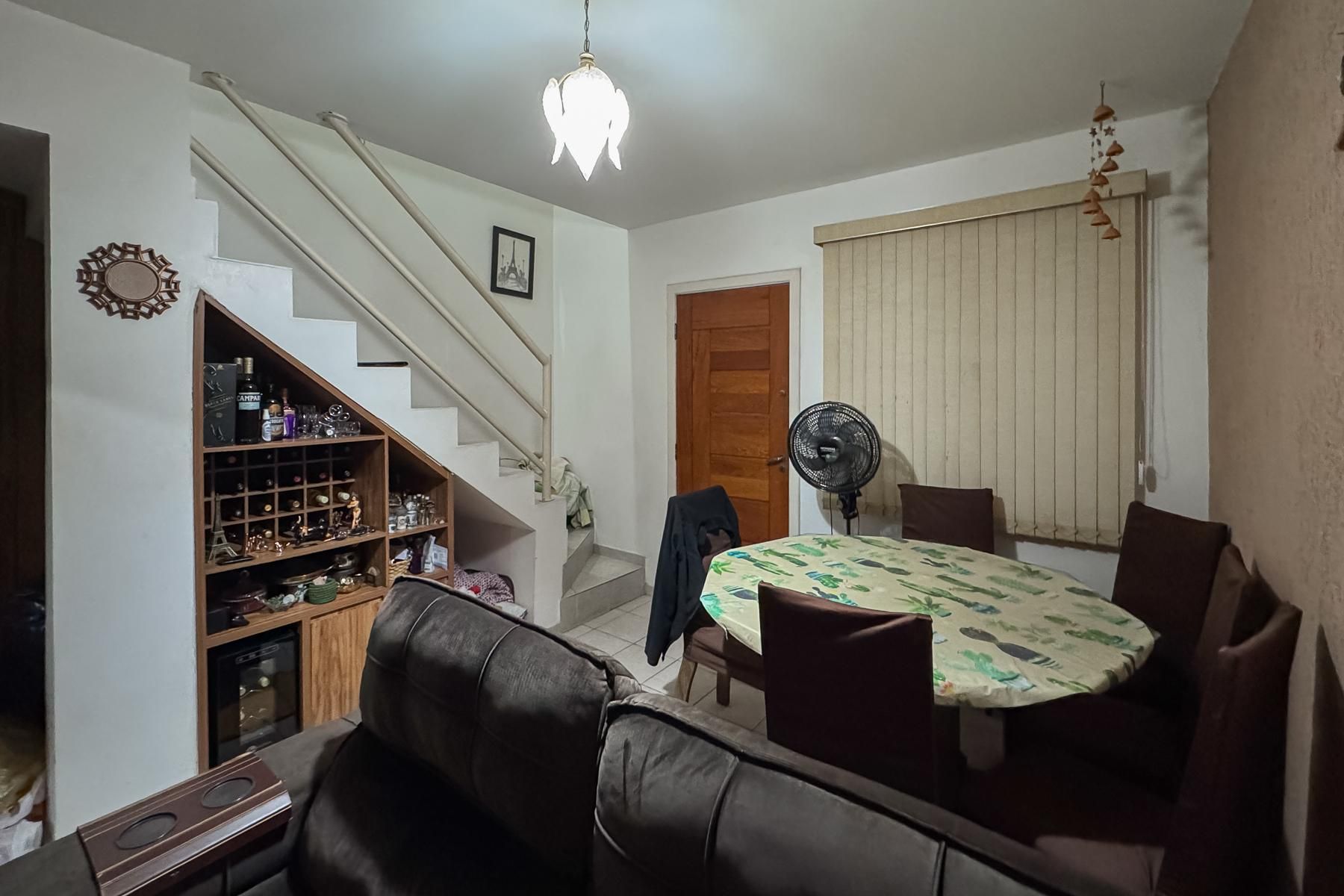 Casa com 2 quartos — Fernão Dias, Belo Horizonte