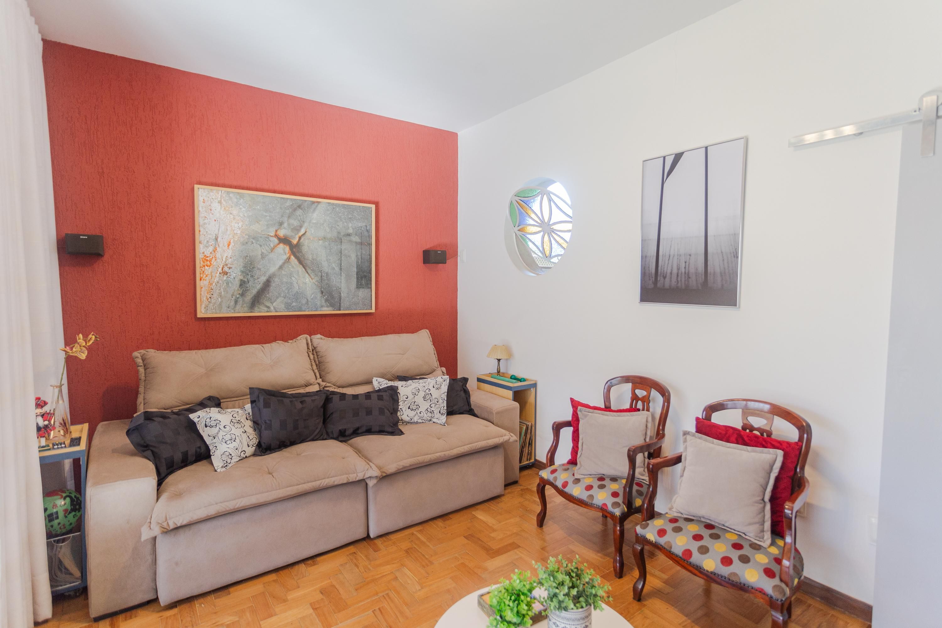 Casa com 4 quartos — Sagrada Família, Belo Horizonte