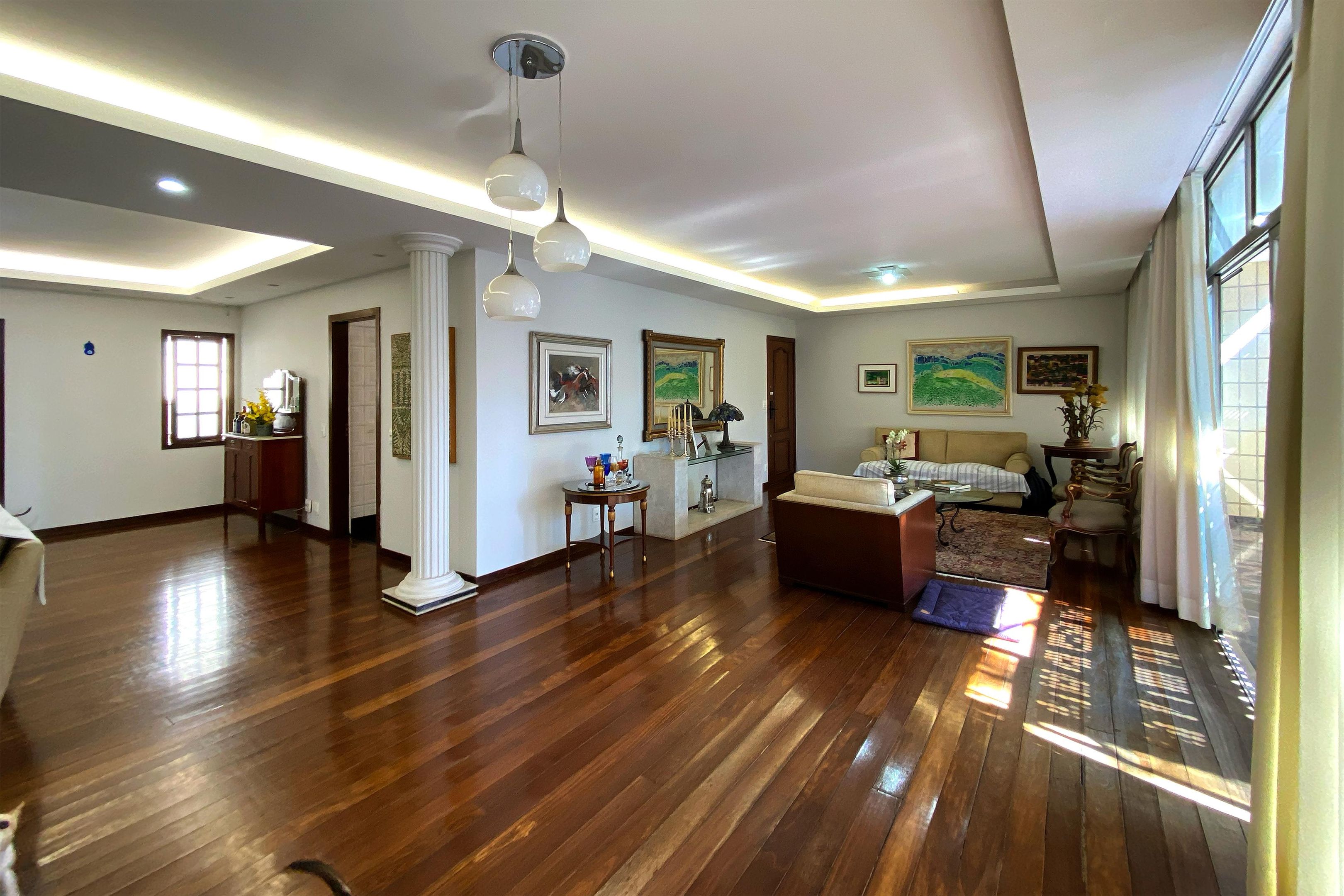 Apartamento com 4 quartos — Savassi, Belo Horizonte