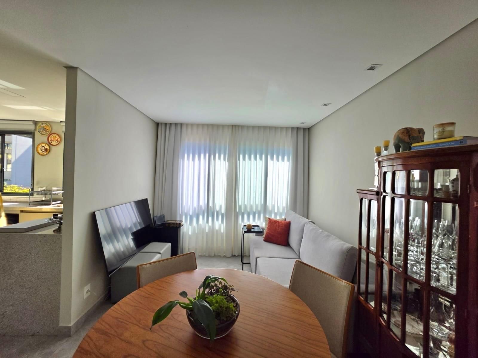 Apartamento com 2 quartos — Lourdes, Belo Horizonte