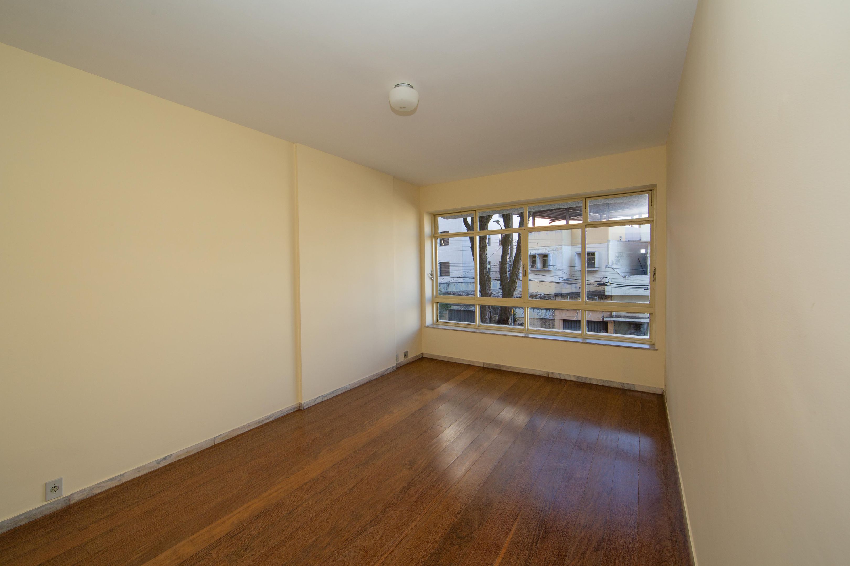 Apartamento com 3 quartos — Serra, Belo Horizonte