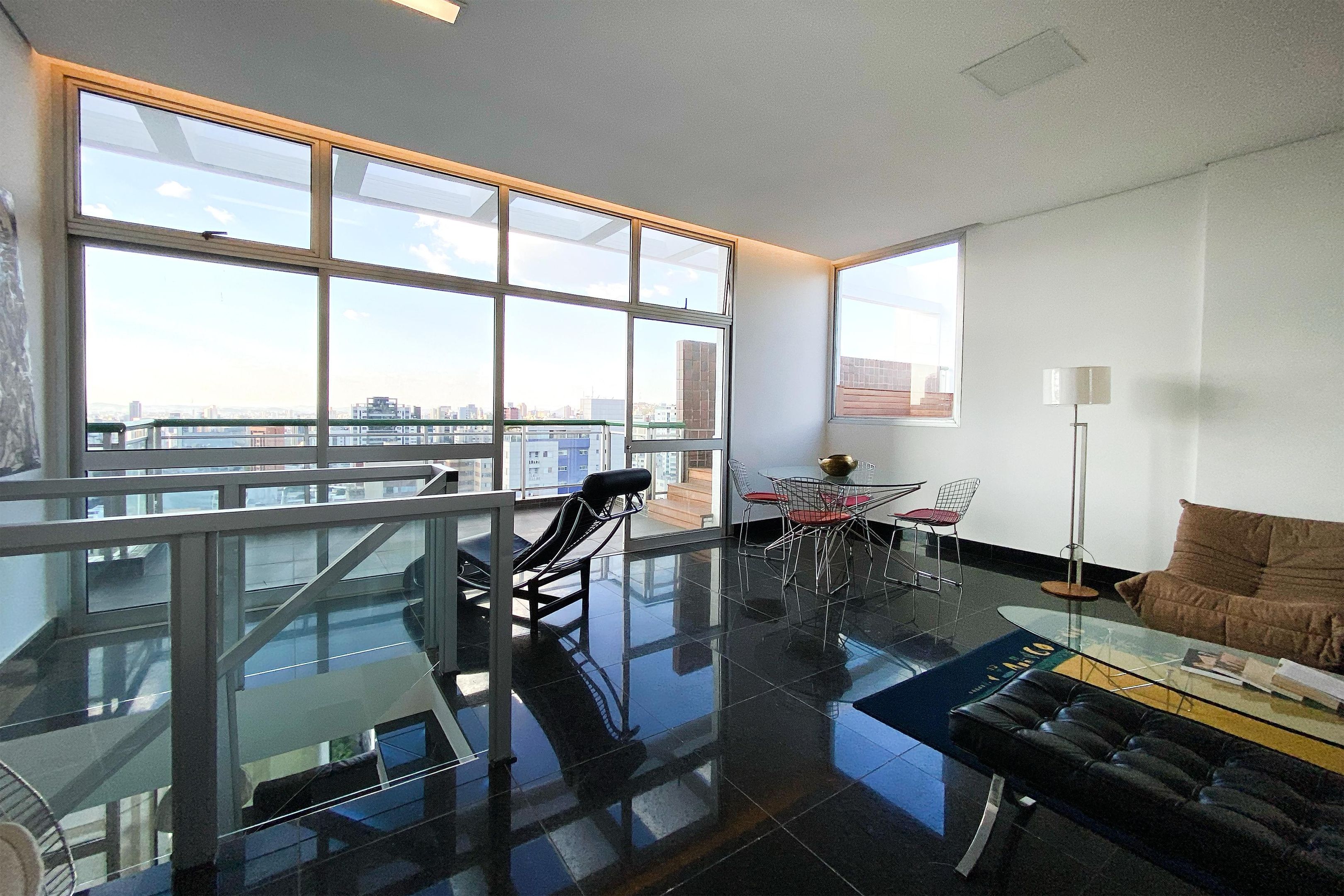 Apartamento com 3 quartos — Sion, Belo Horizonte