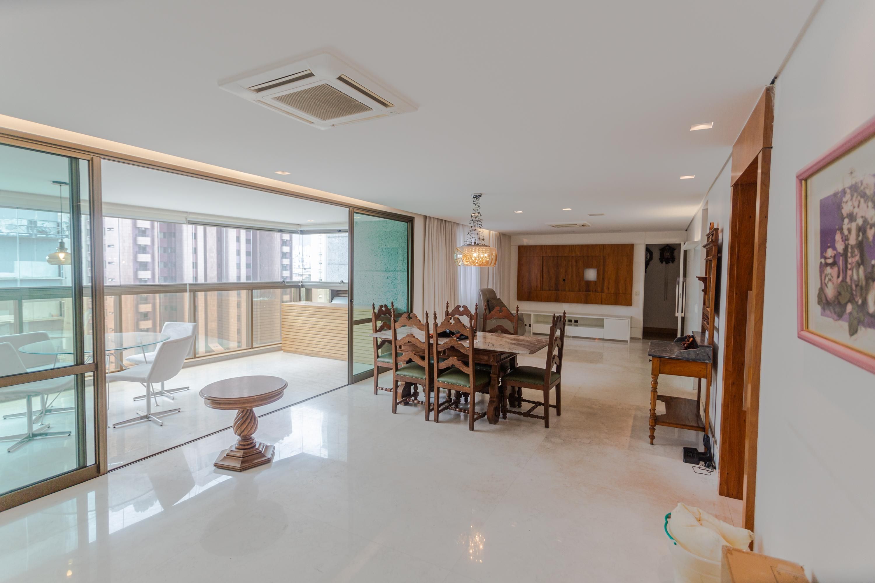 Apartamento com 4 quartos — Santo Agostinho, Belo Horizonte