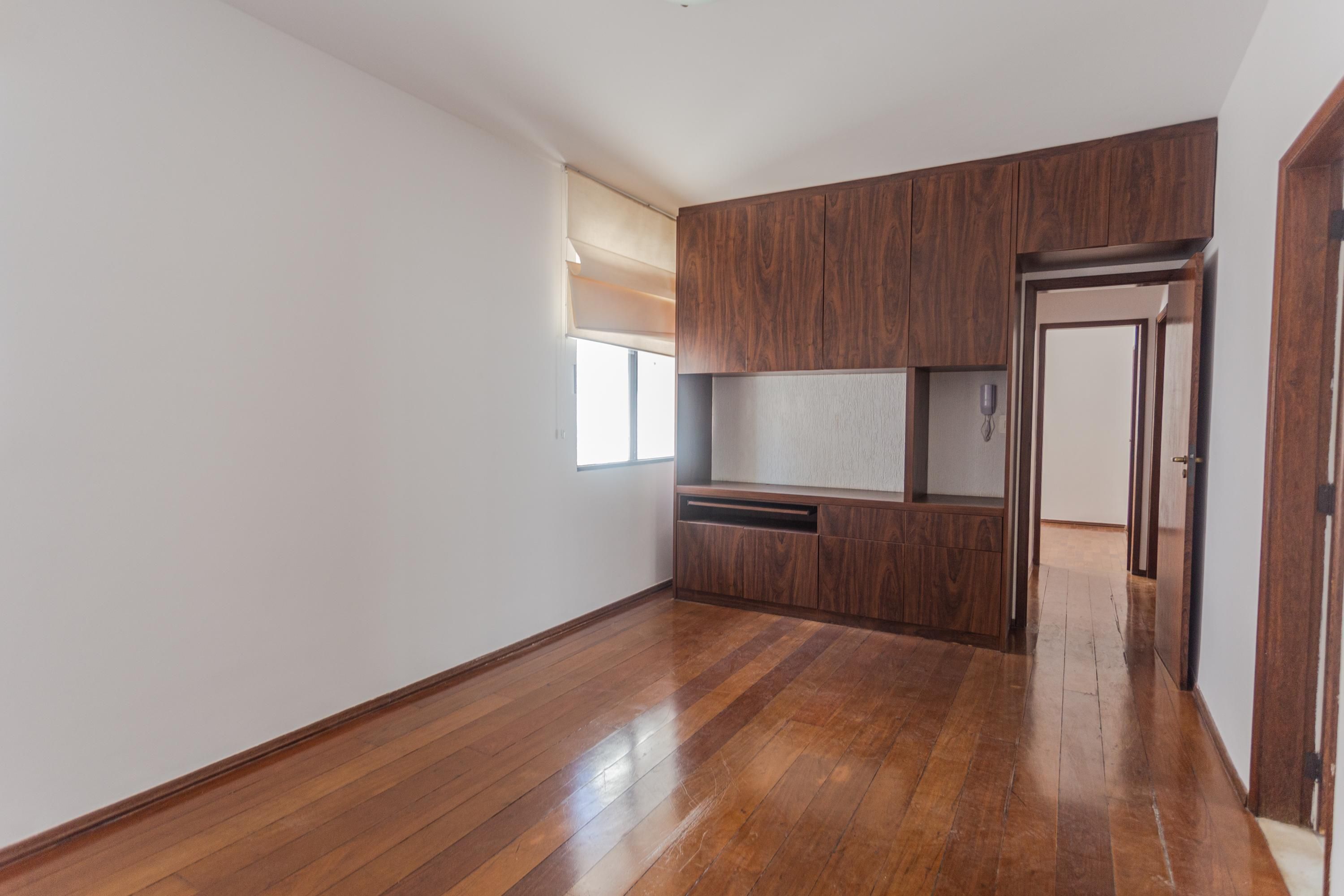 Apartamento com 3 quartos — Sion, Belo Horizonte