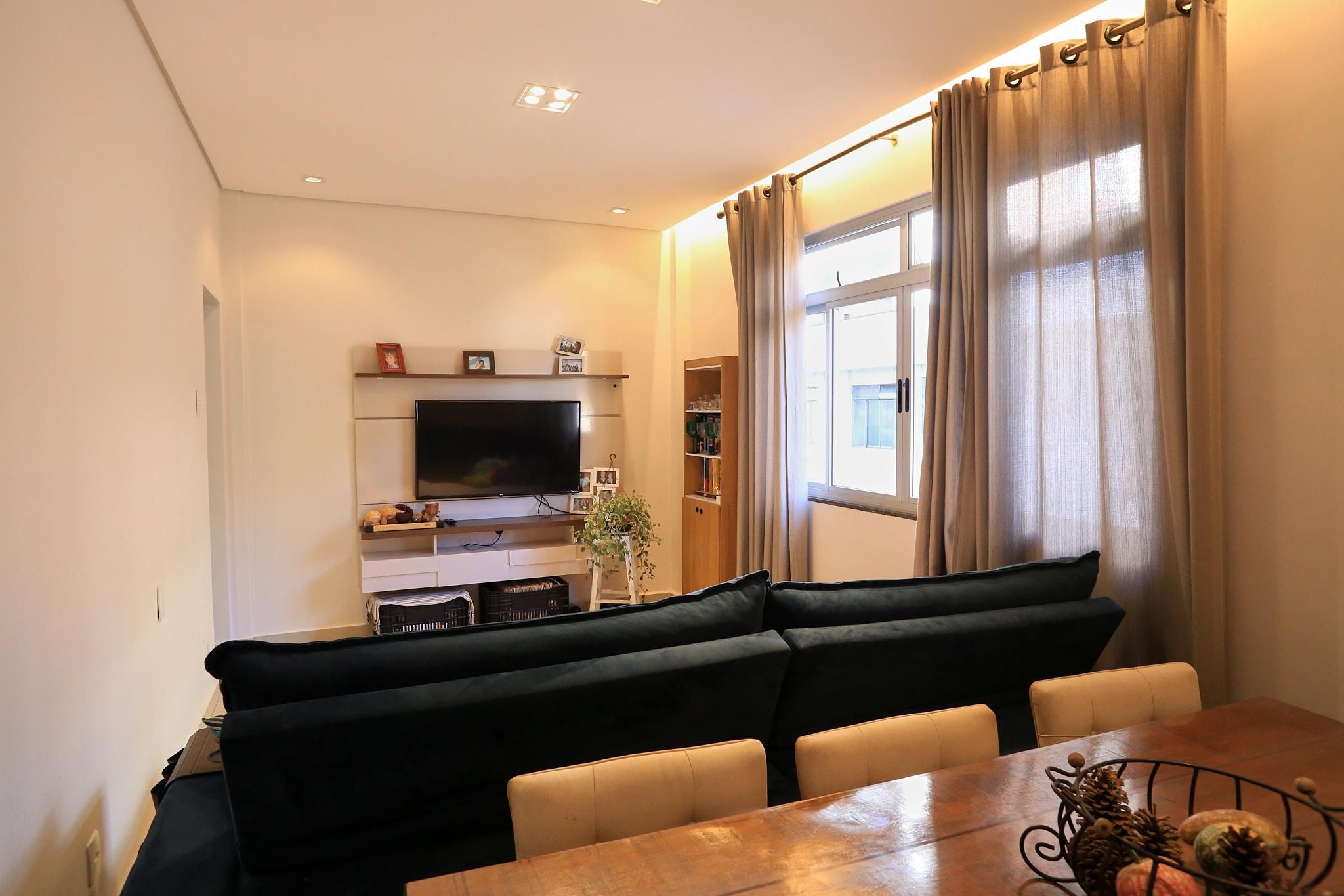 Apartamento com 3 quartos — Funcionários, Belo Horizonte