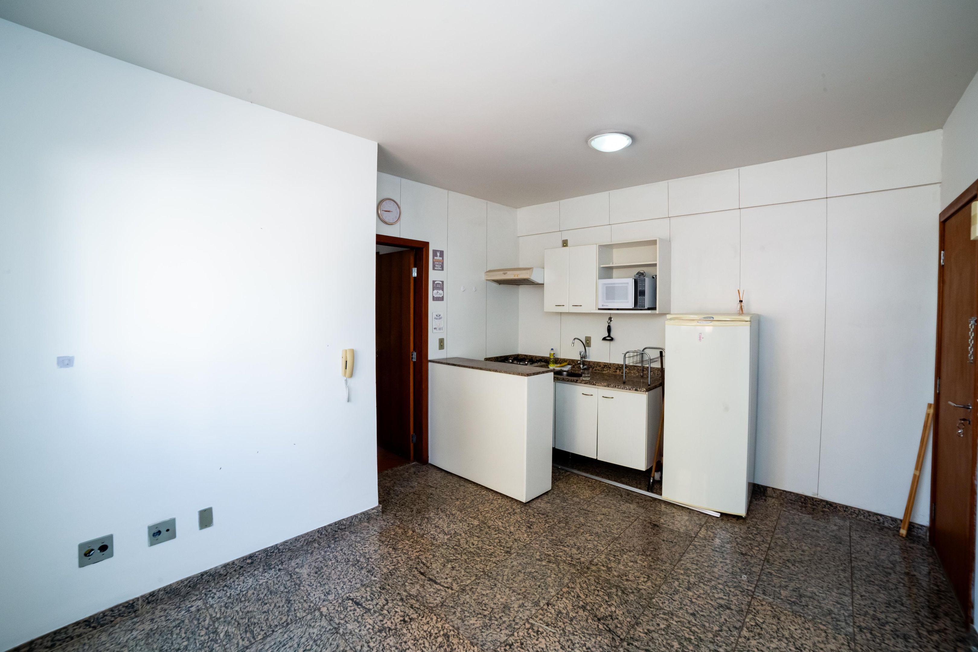 Apartamento com 1 quarto — Funcionários, Belo Horizonte
