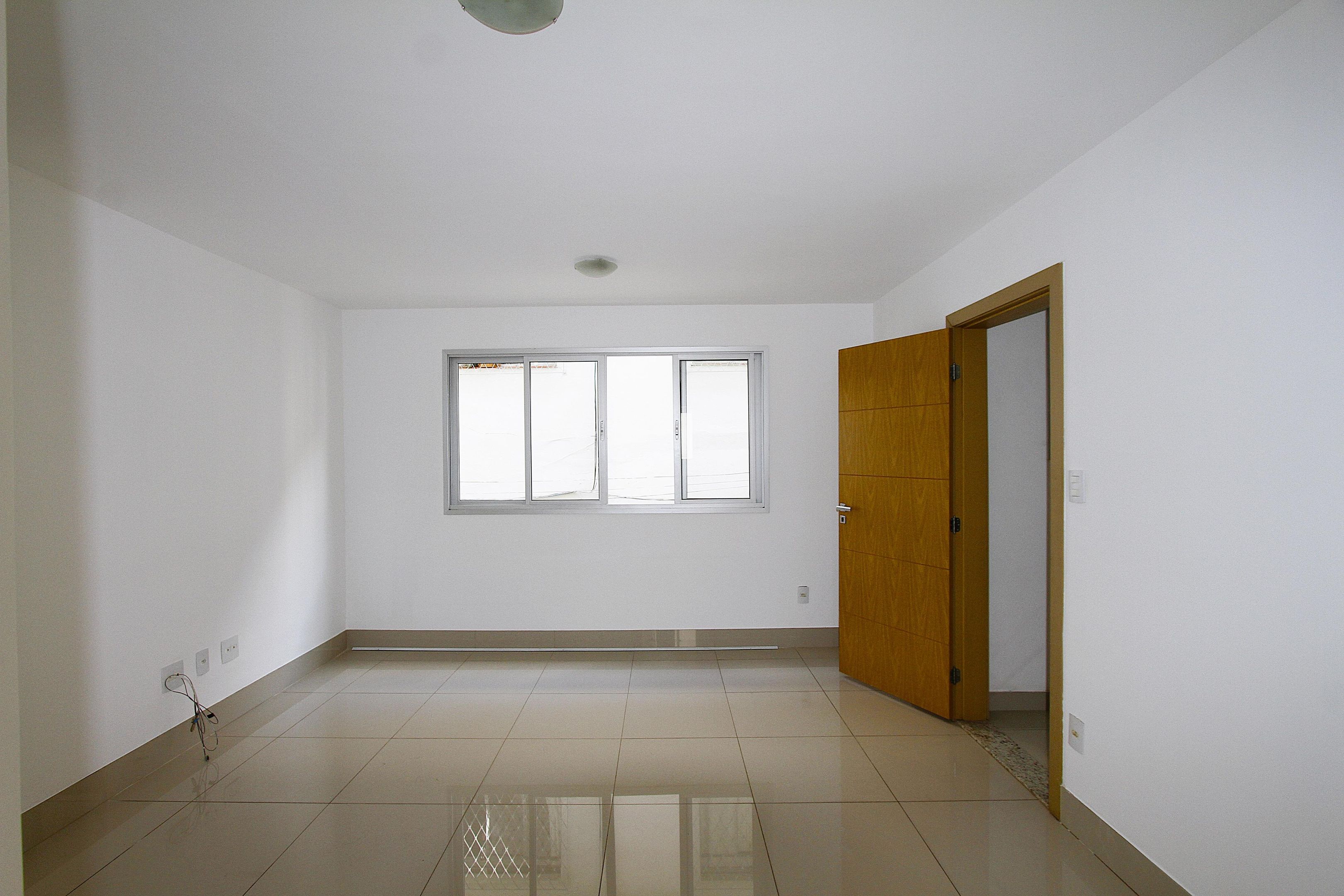 Apartamento com 3 quartos — Prado, Belo Horizonte