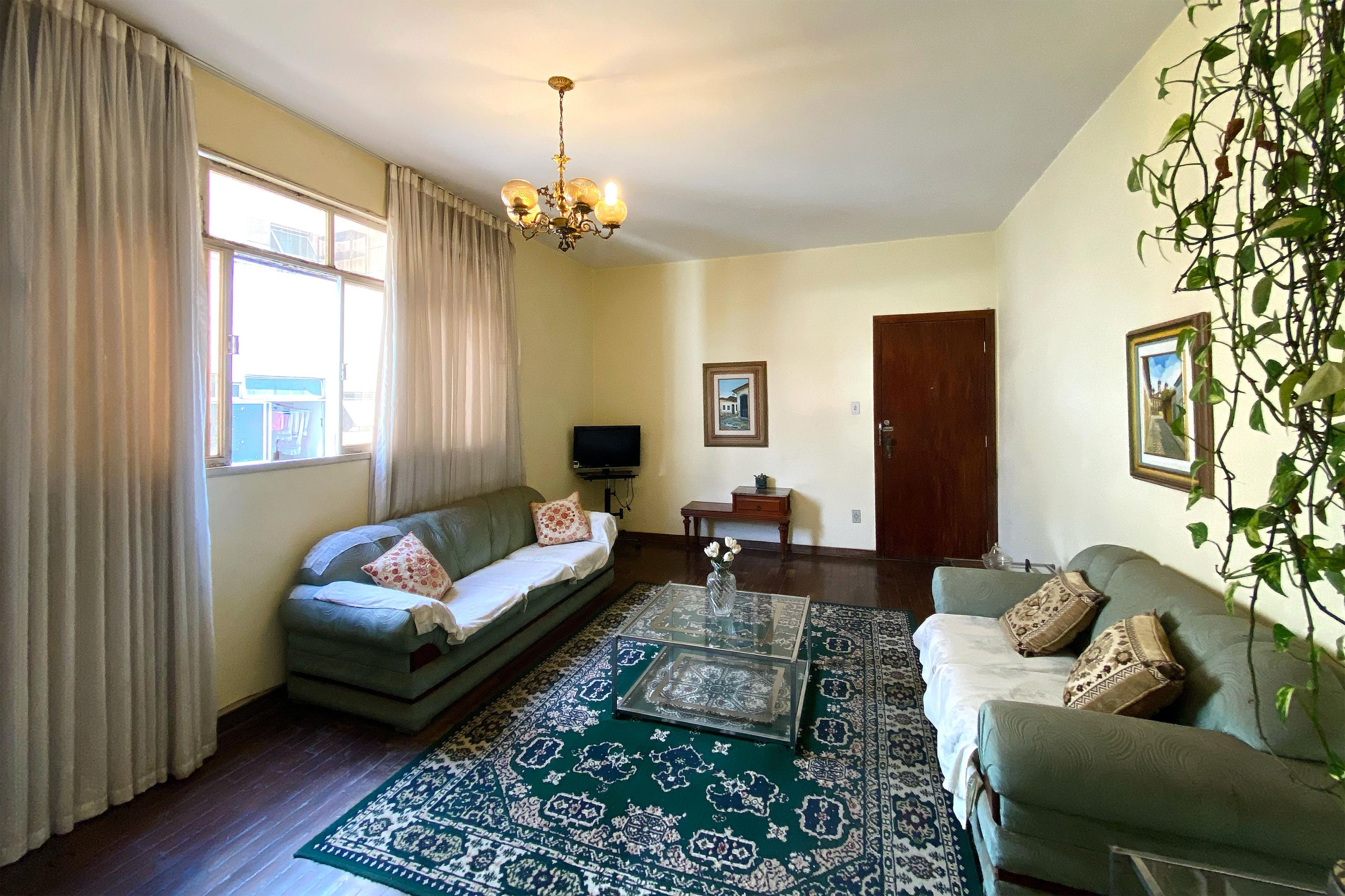 Apartamento com 3 quartos — Sion, Belo Horizonte