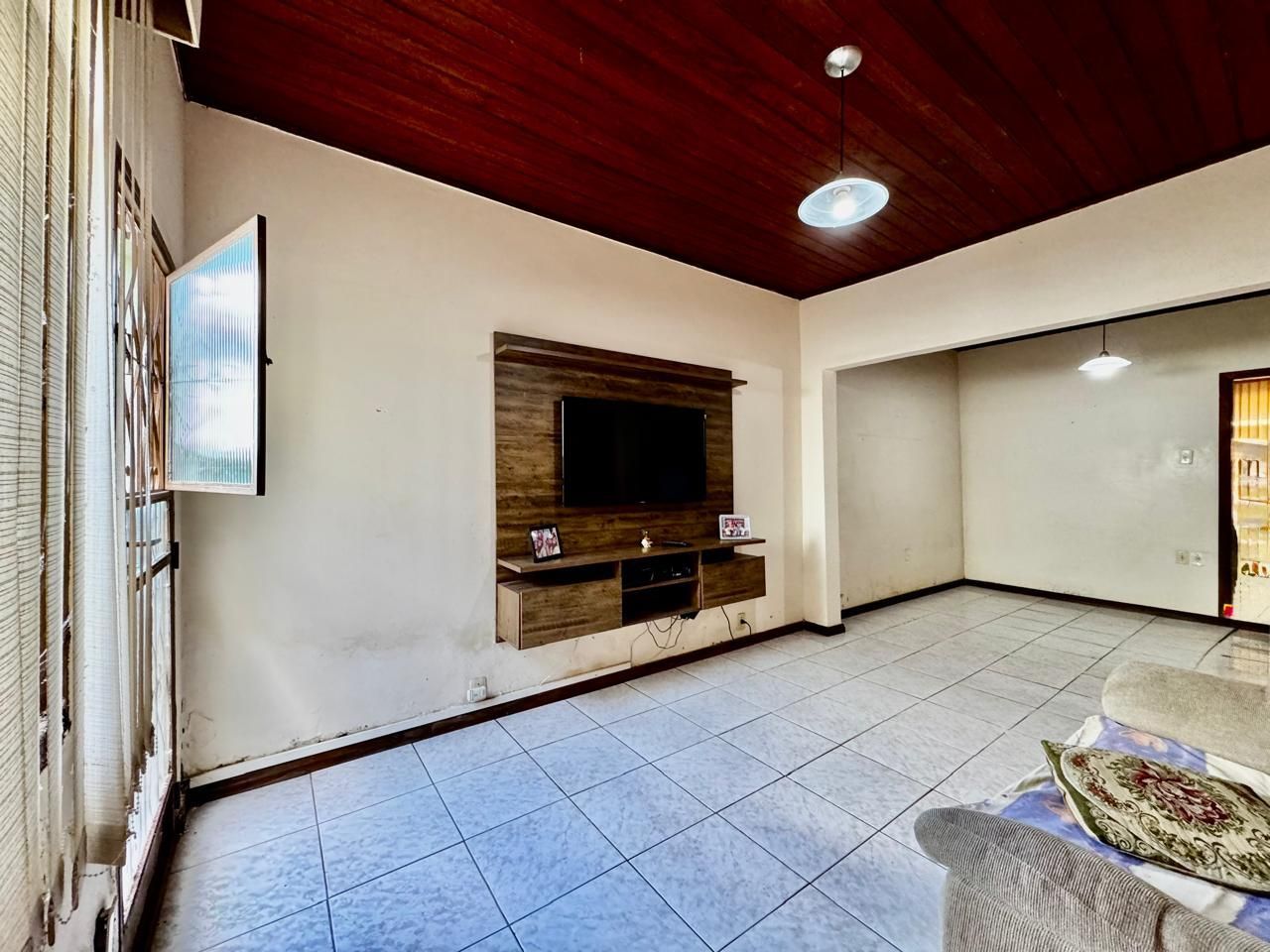 Casa com 3 quartos — Lagoinha, Belo Horizonte