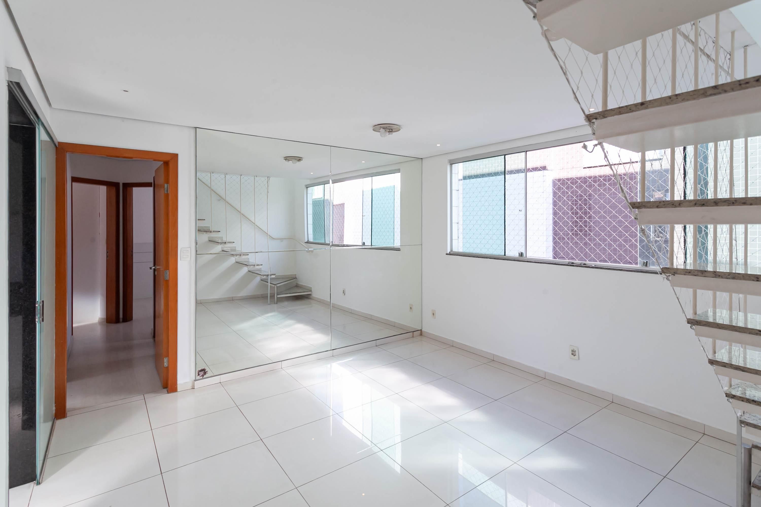 Apartamento com 4 quartos — Caiçaras, Belo Horizonte
