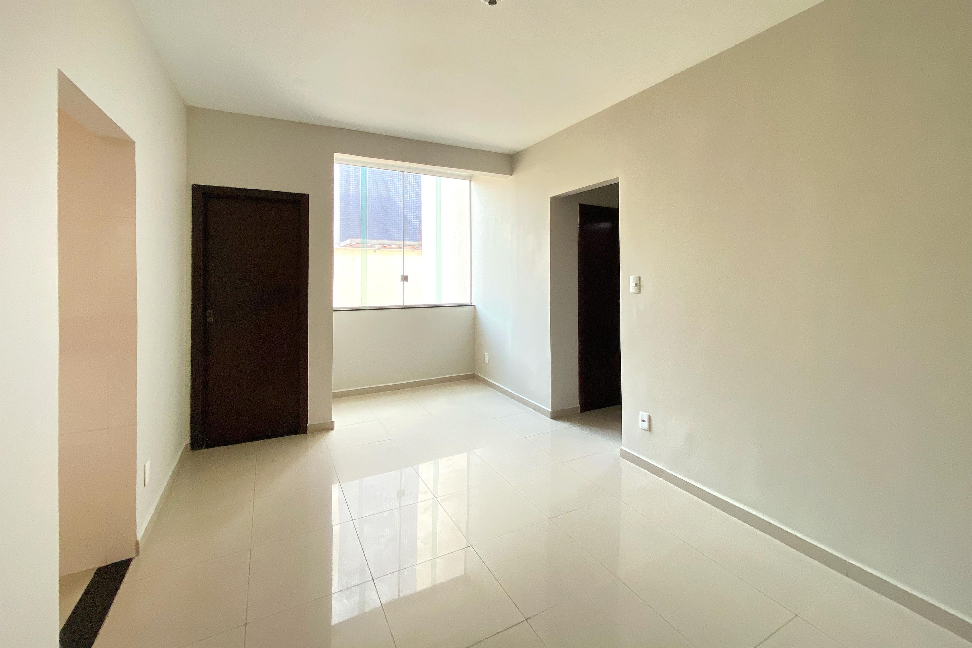 Apartamento com 2 quartos — Sagrada Família, Belo Horizonte
