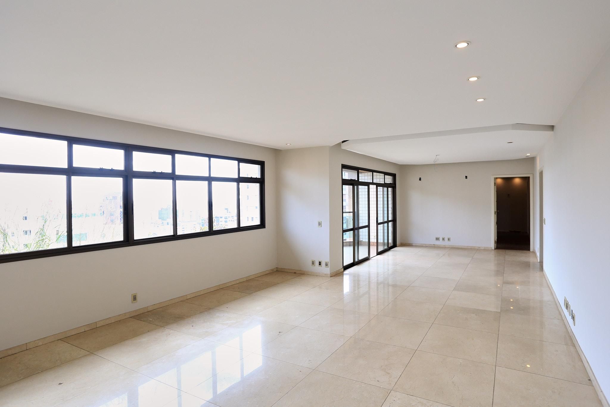 Apartamento com 5 quartos — Funcionários, Belo Horizonte