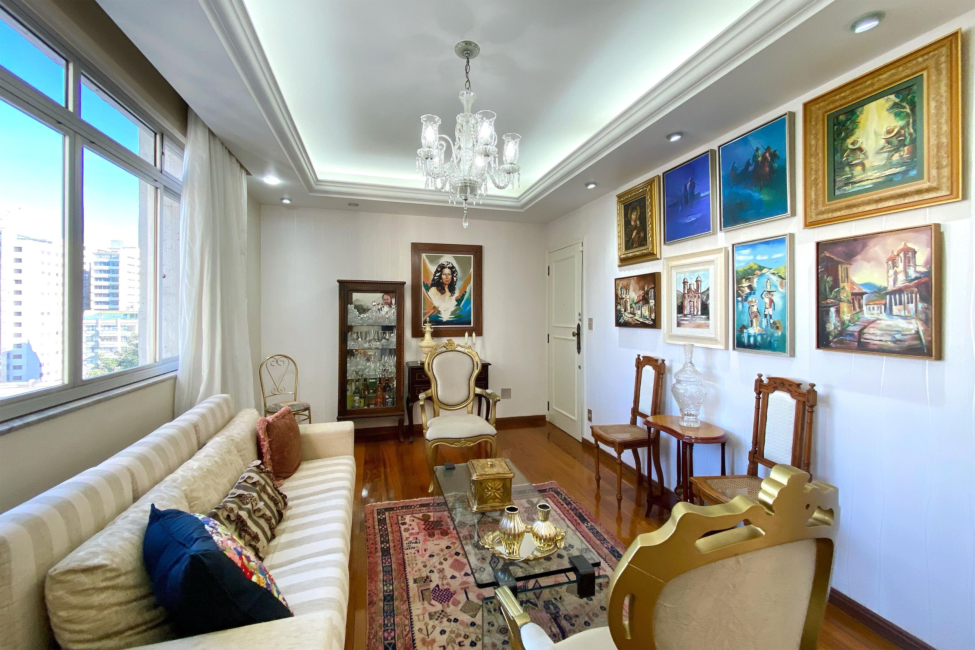 Apartamento com 3 quartos — Funcionários, Belo Horizonte