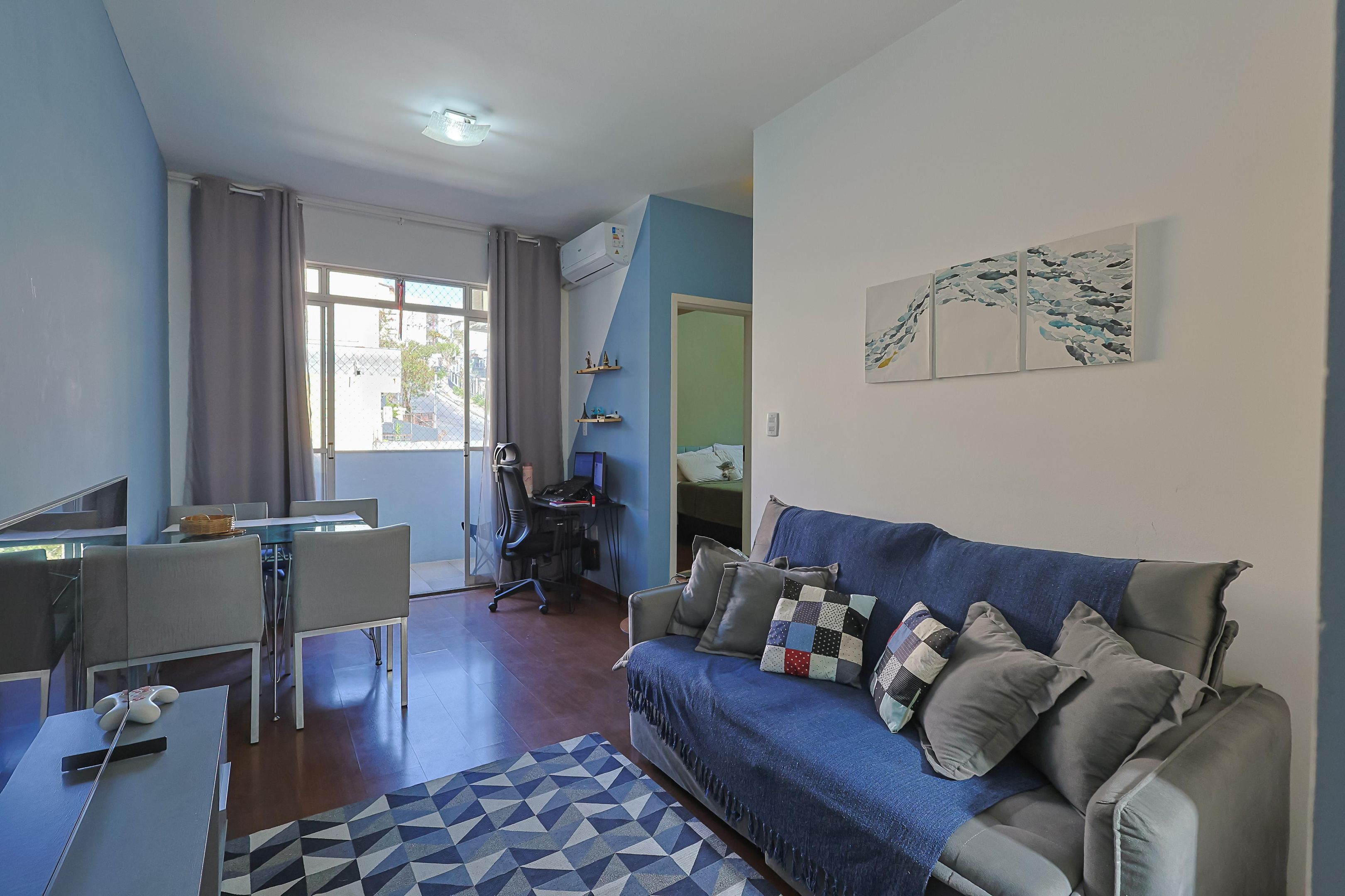 Apartamento com 2 quartos — Alto Caiçaras, Belo Horizonte