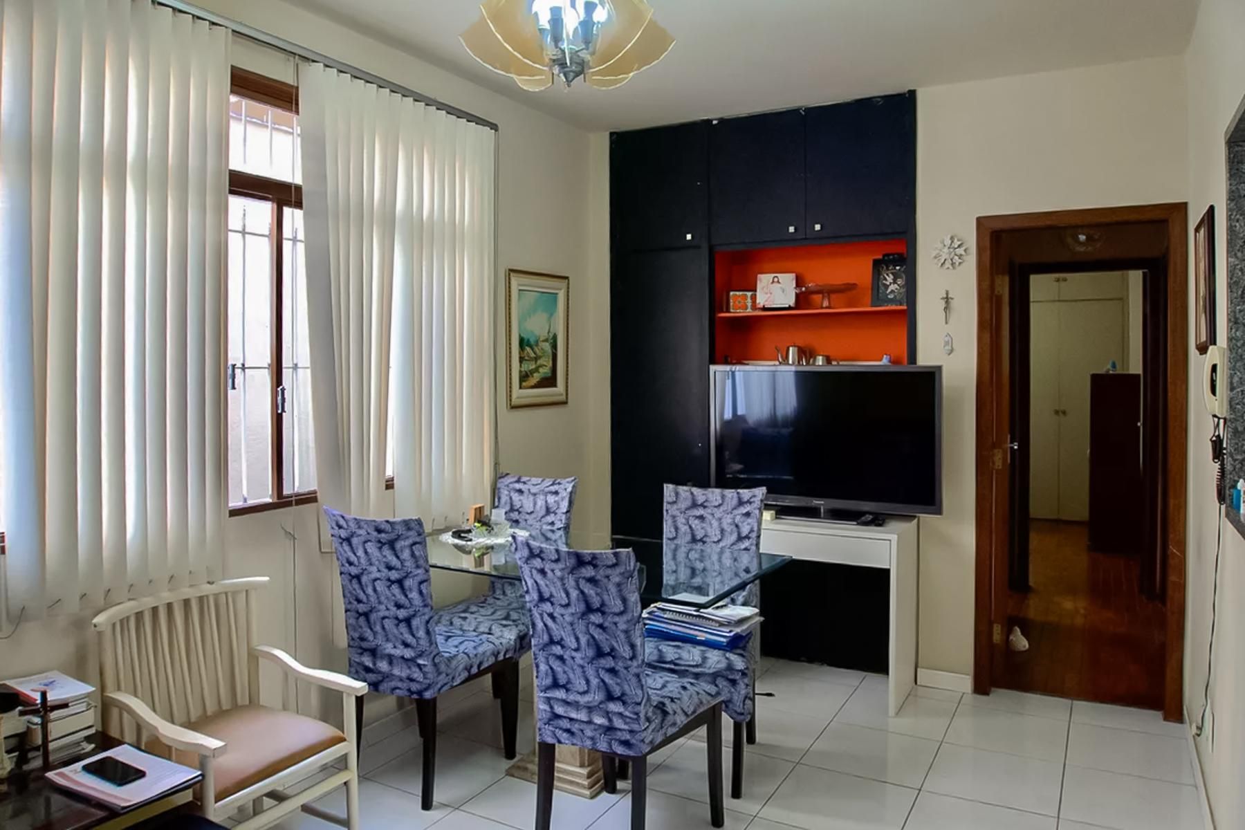 Apartamento com 3 quartos — Alto Barroca, Belo Horizonte